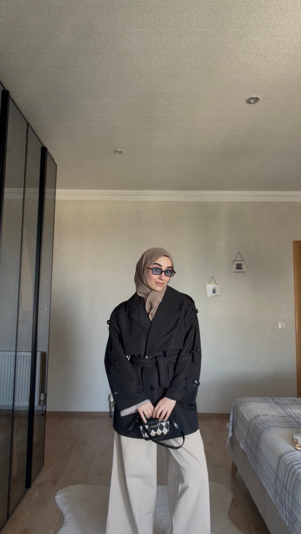 APOLET DETAY KISA TRENÇKOT 