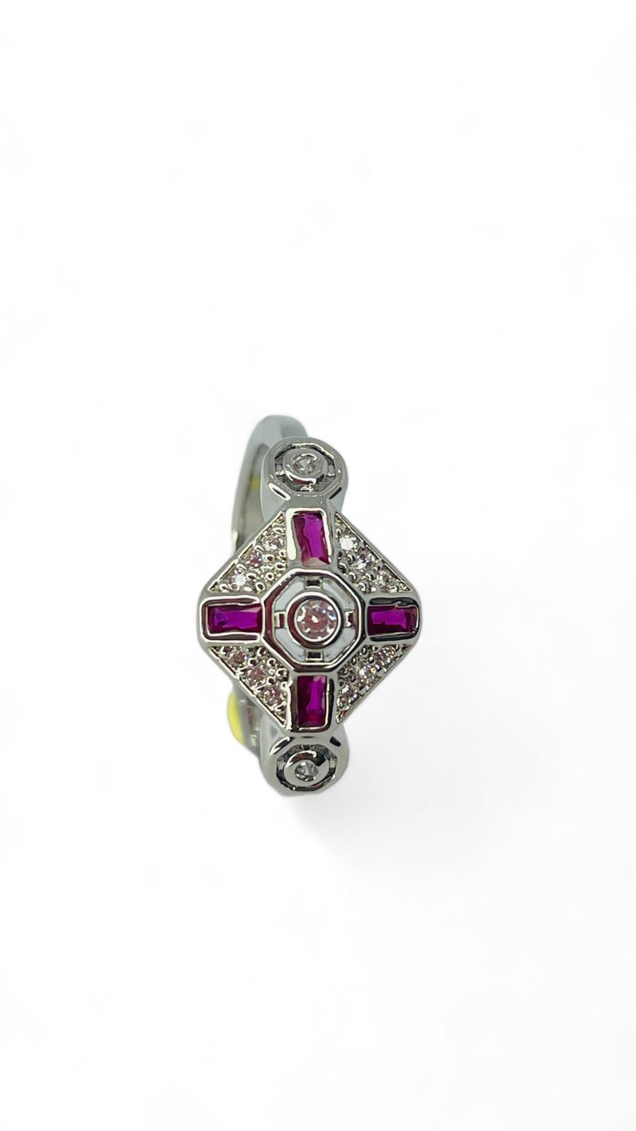 4 Kenarlı Fuşya Taşlı Ayarlanabilir Yüzük