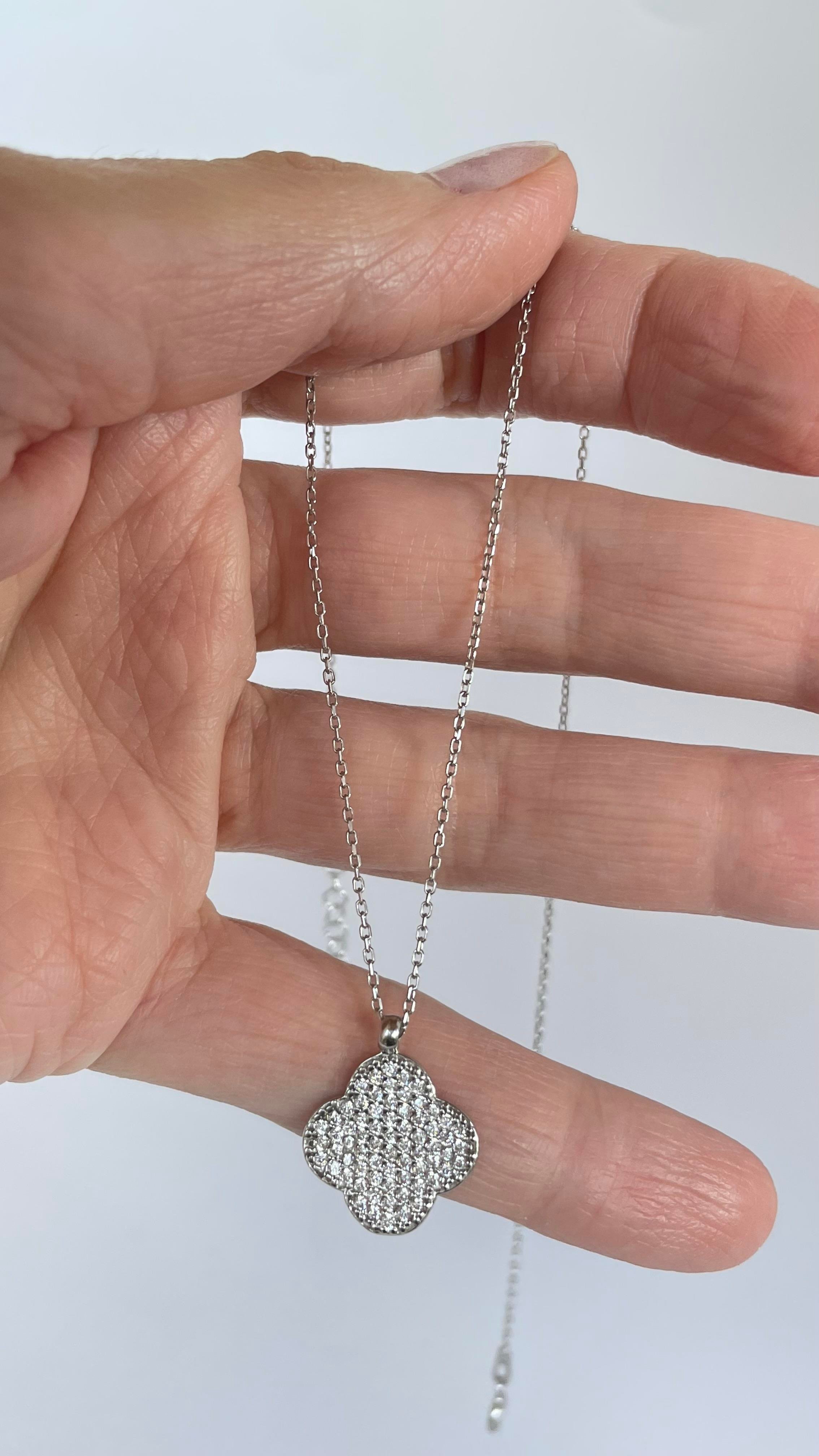 925 Ayar Full Taşlı Yonca Kolye