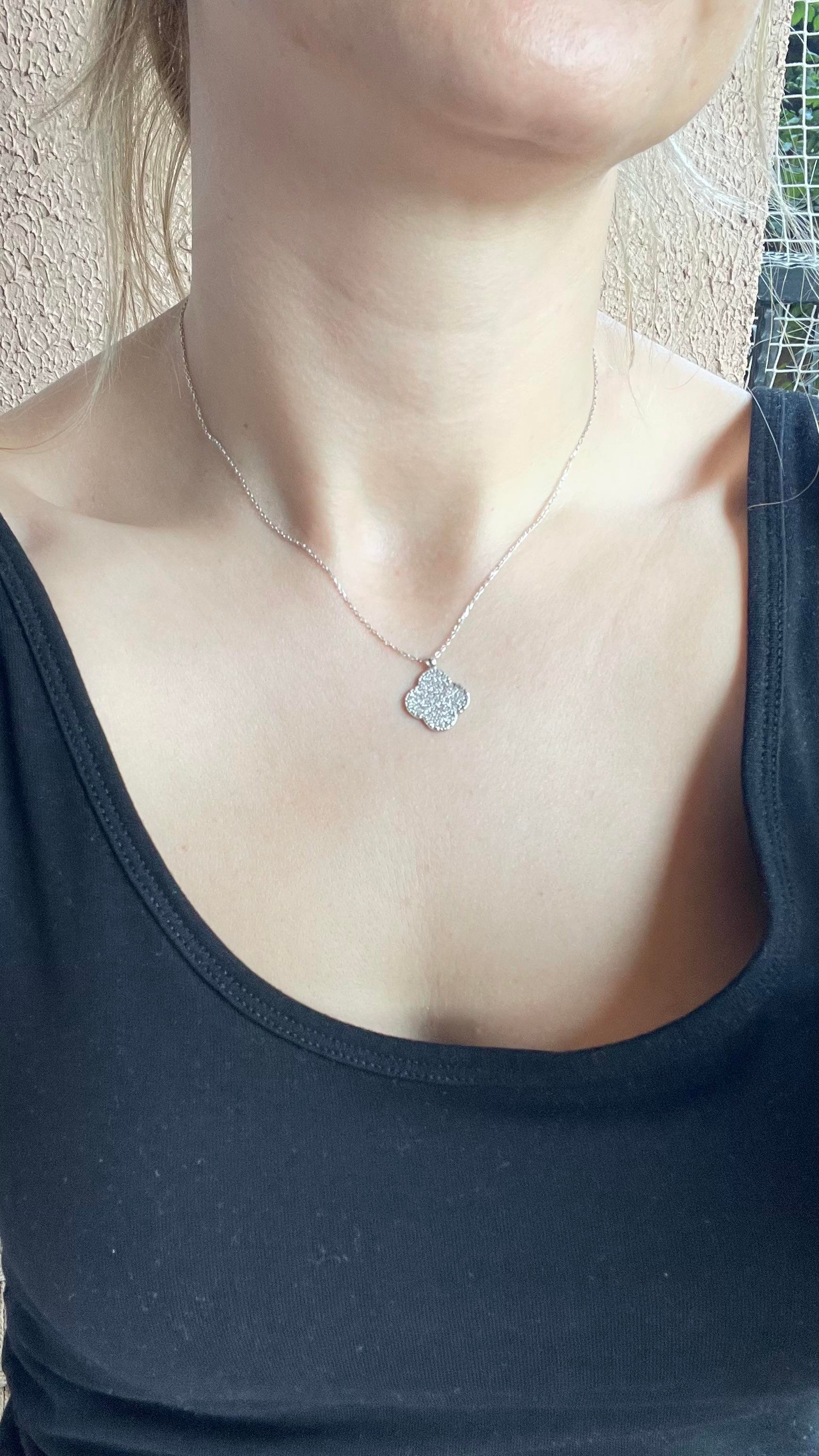 925 Ayar Full Taşlı Yonca Kolye