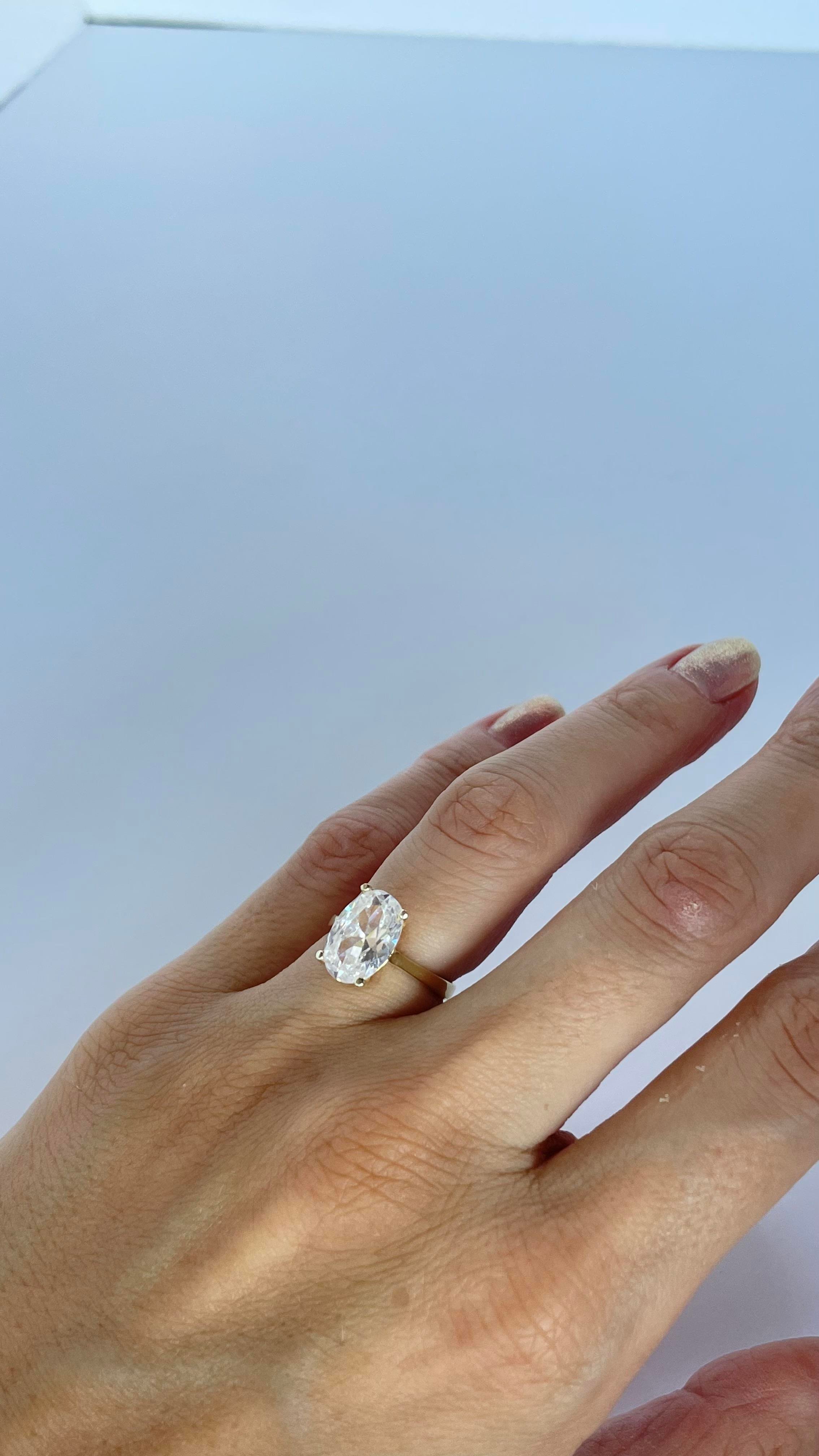 925 Ayar Oval Kesim Gold Tektaş Yüzük