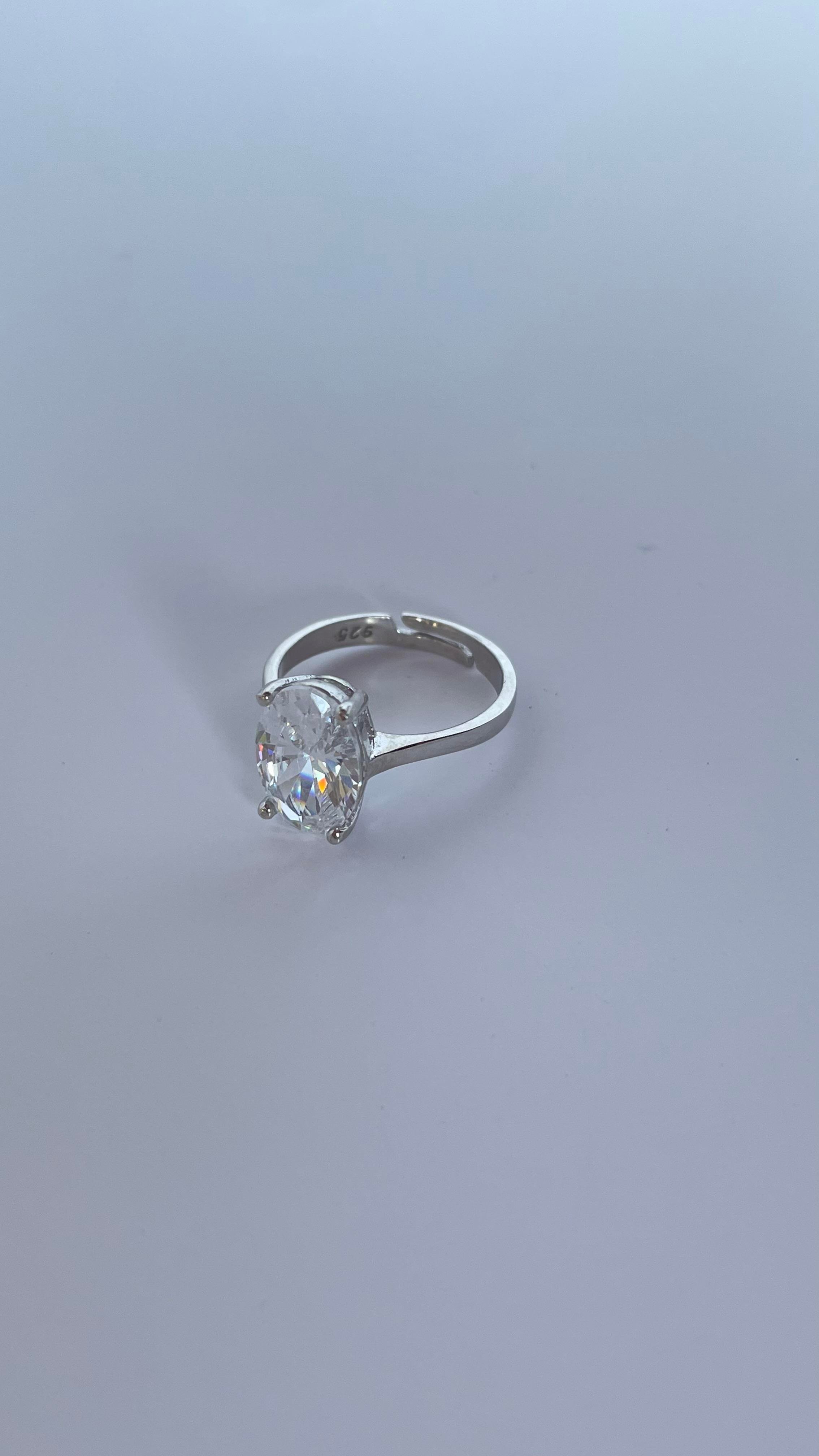 925 Ayar Silver Oval Kesim Yüzük