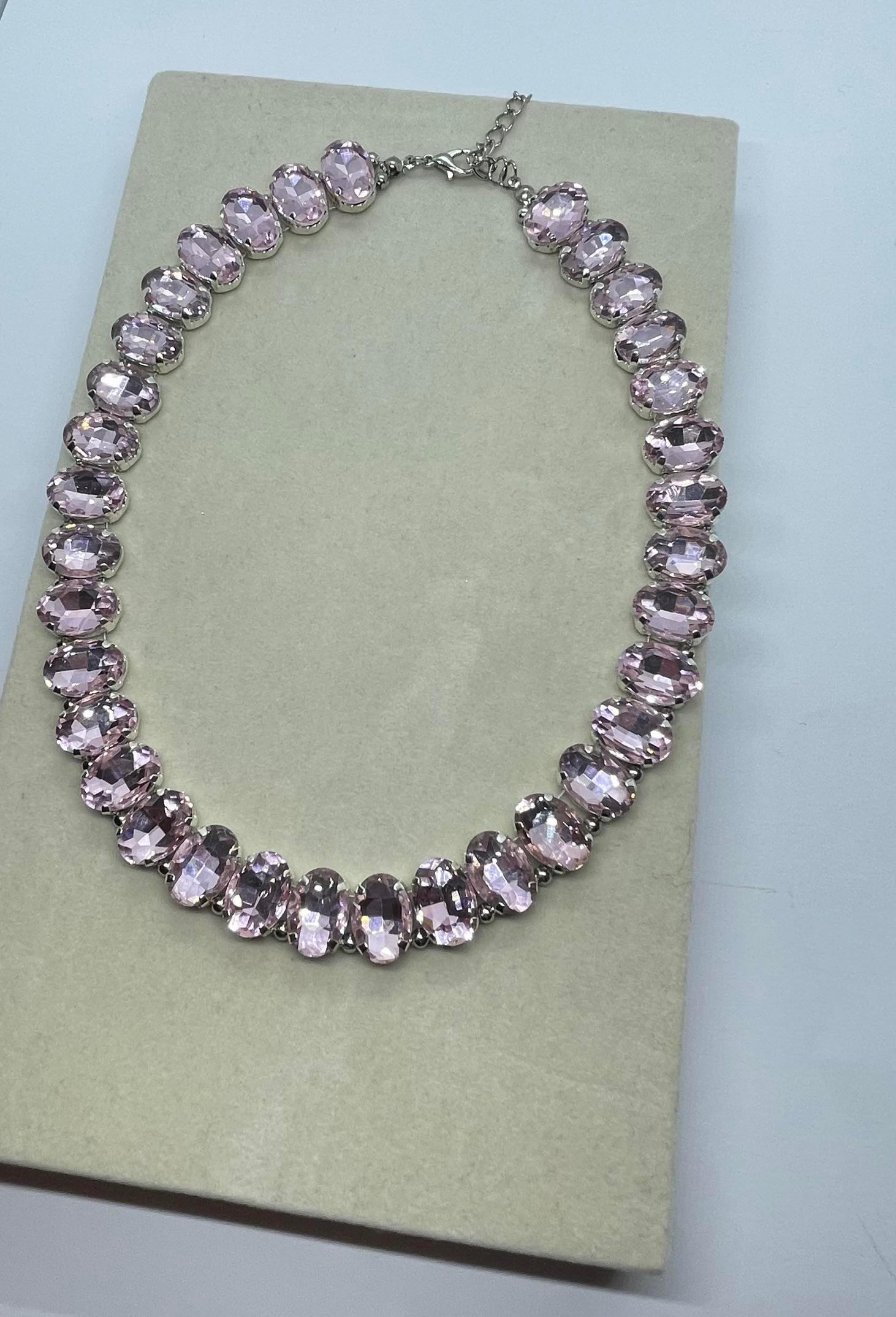 Badem Pembe Swa Taşlı Choker Kolye