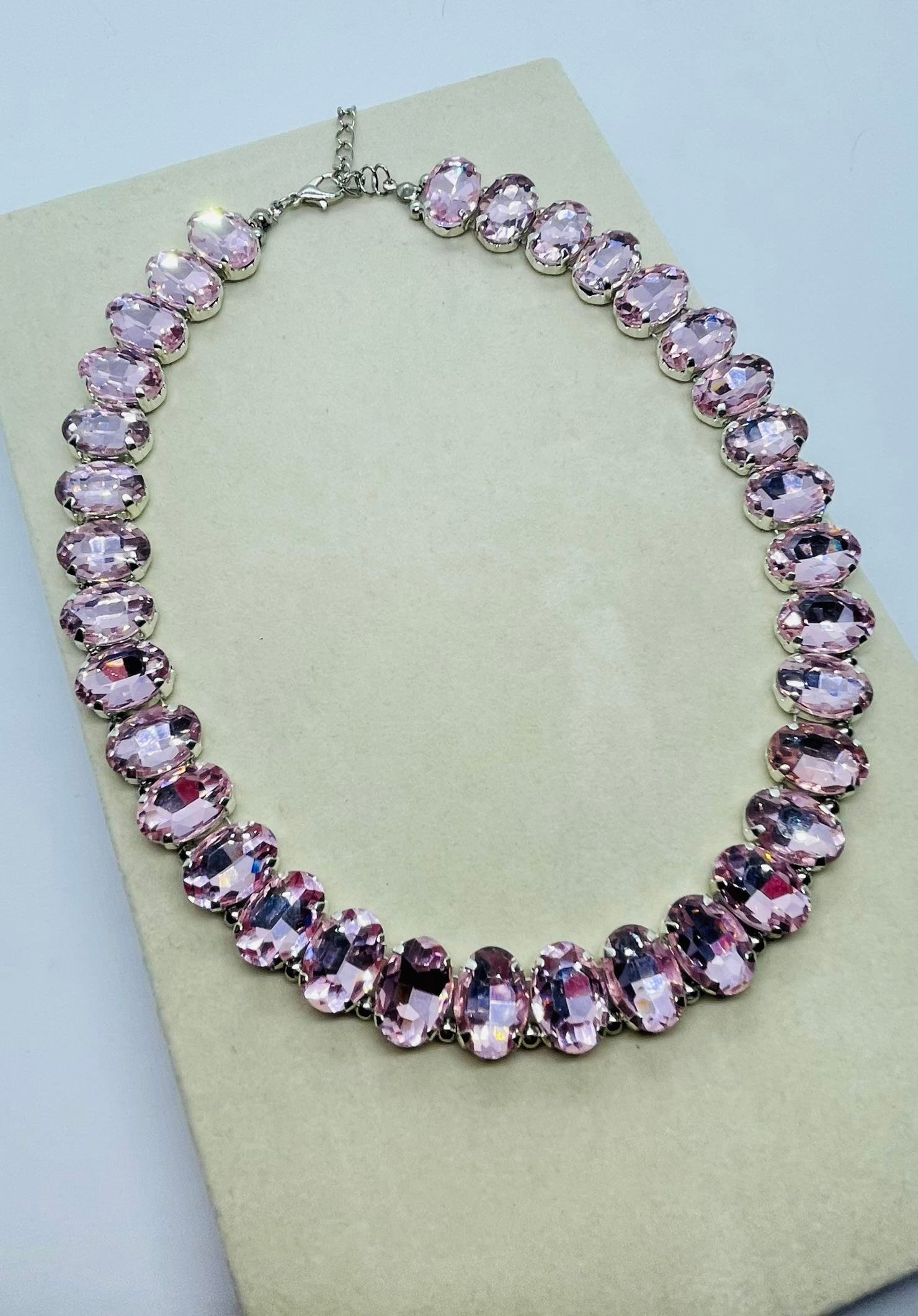 Badem Pembe Swa Taşlı Choker Kolye