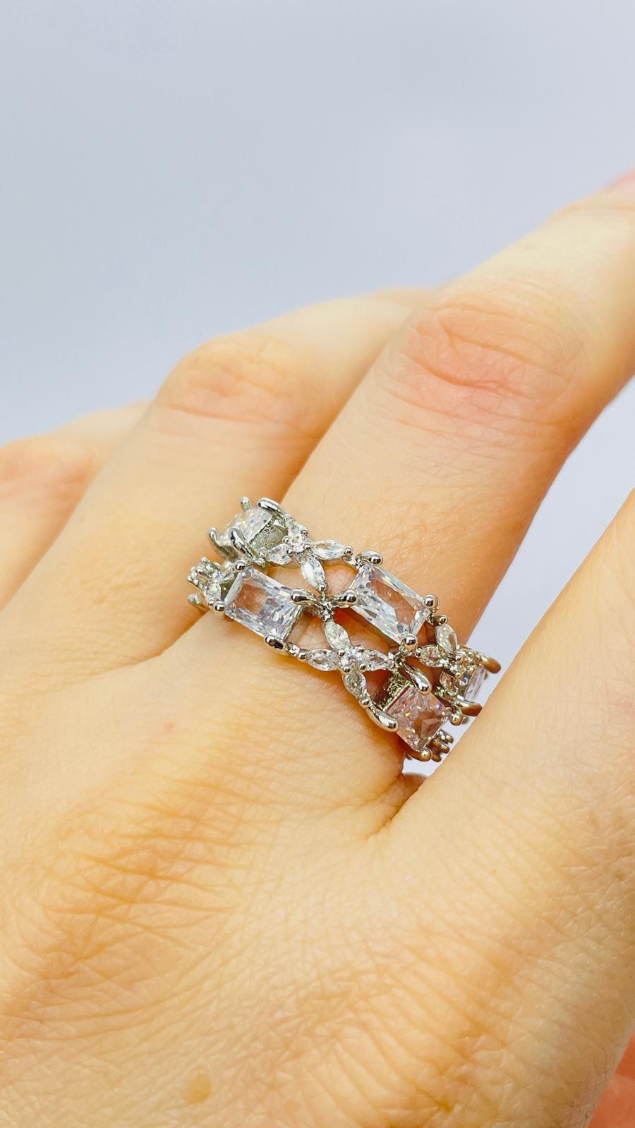 Baget  X Taşlı Ayarlanabilir Yüzük