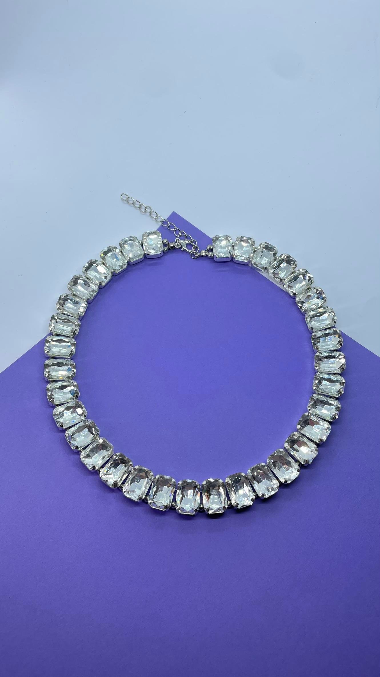 Beyaz Taşlı Choker Kolye