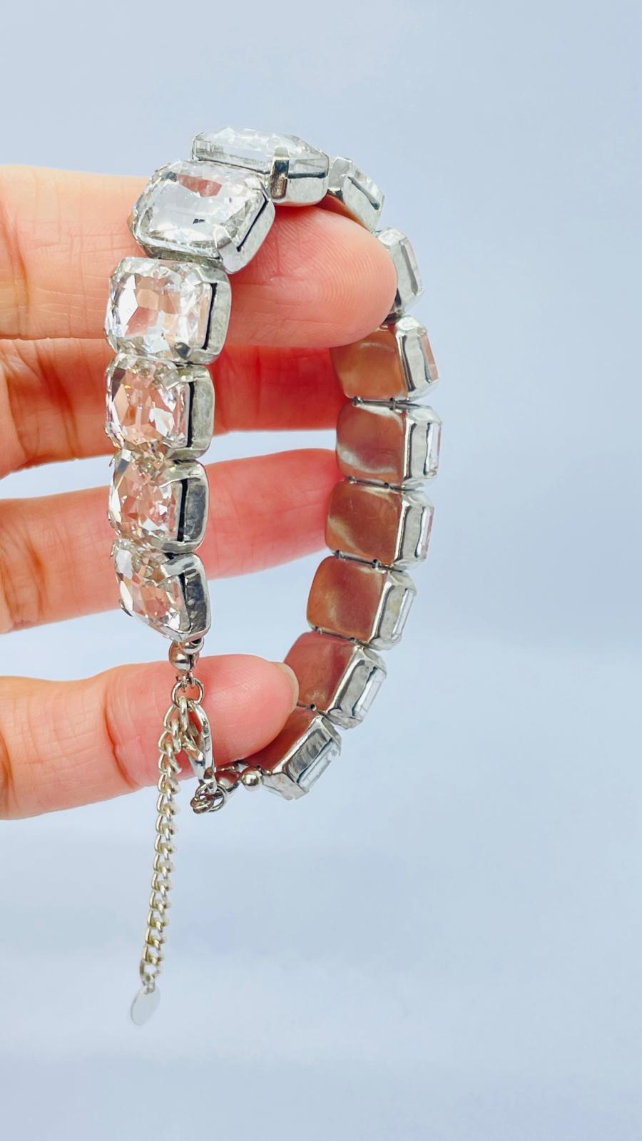 Büyük Swa Taşlı Beyaz Renkli  Handmade Bileklik