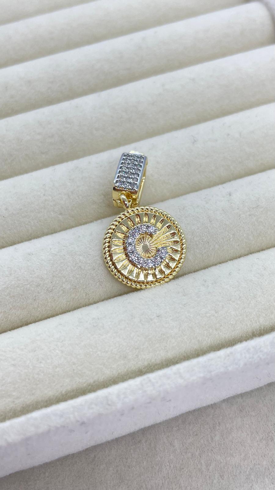 C Harfli Kolye Ve Bileklik Ucu Charm