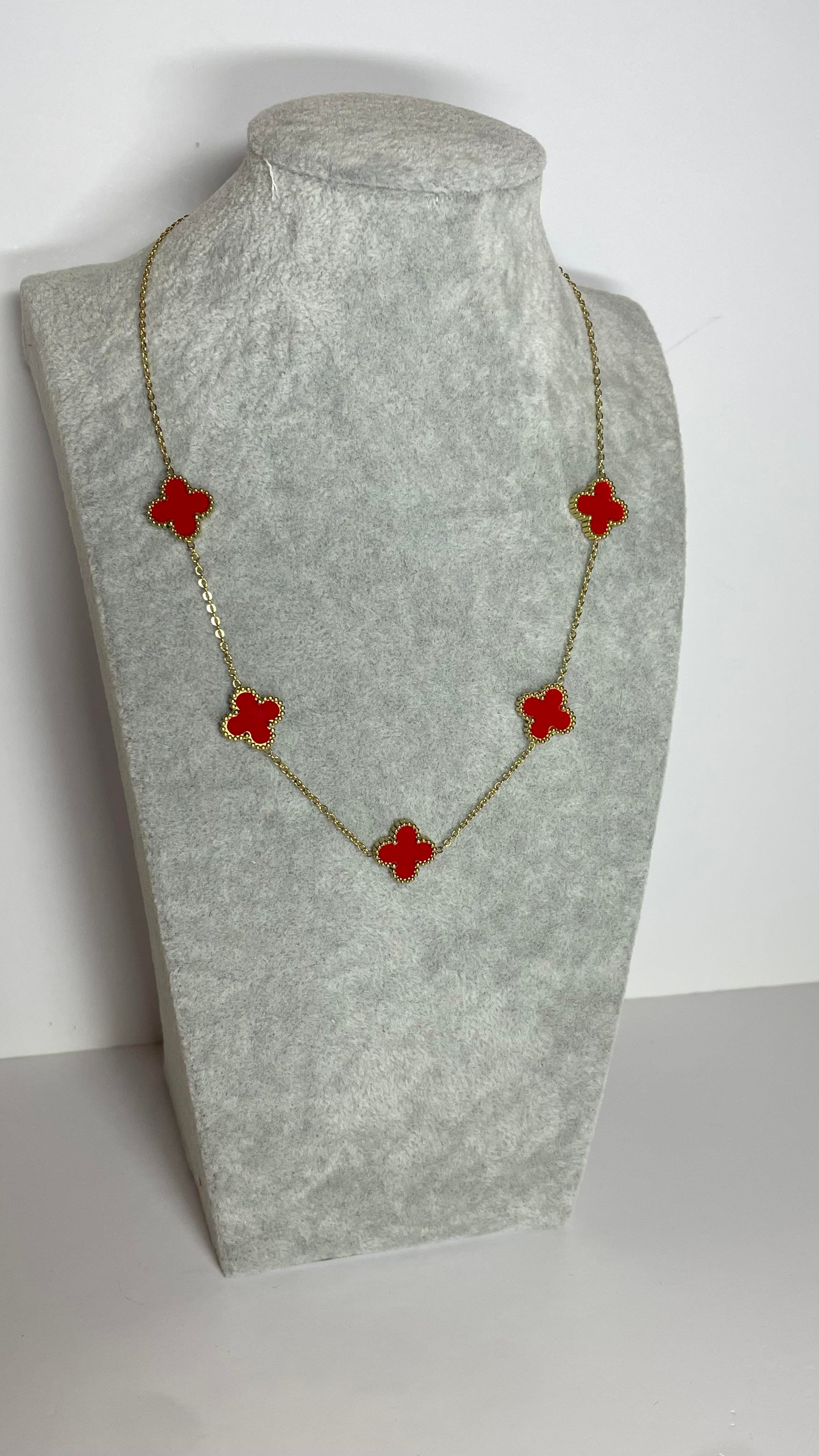 Çelik Kırmızı Gold Yonca Kolye