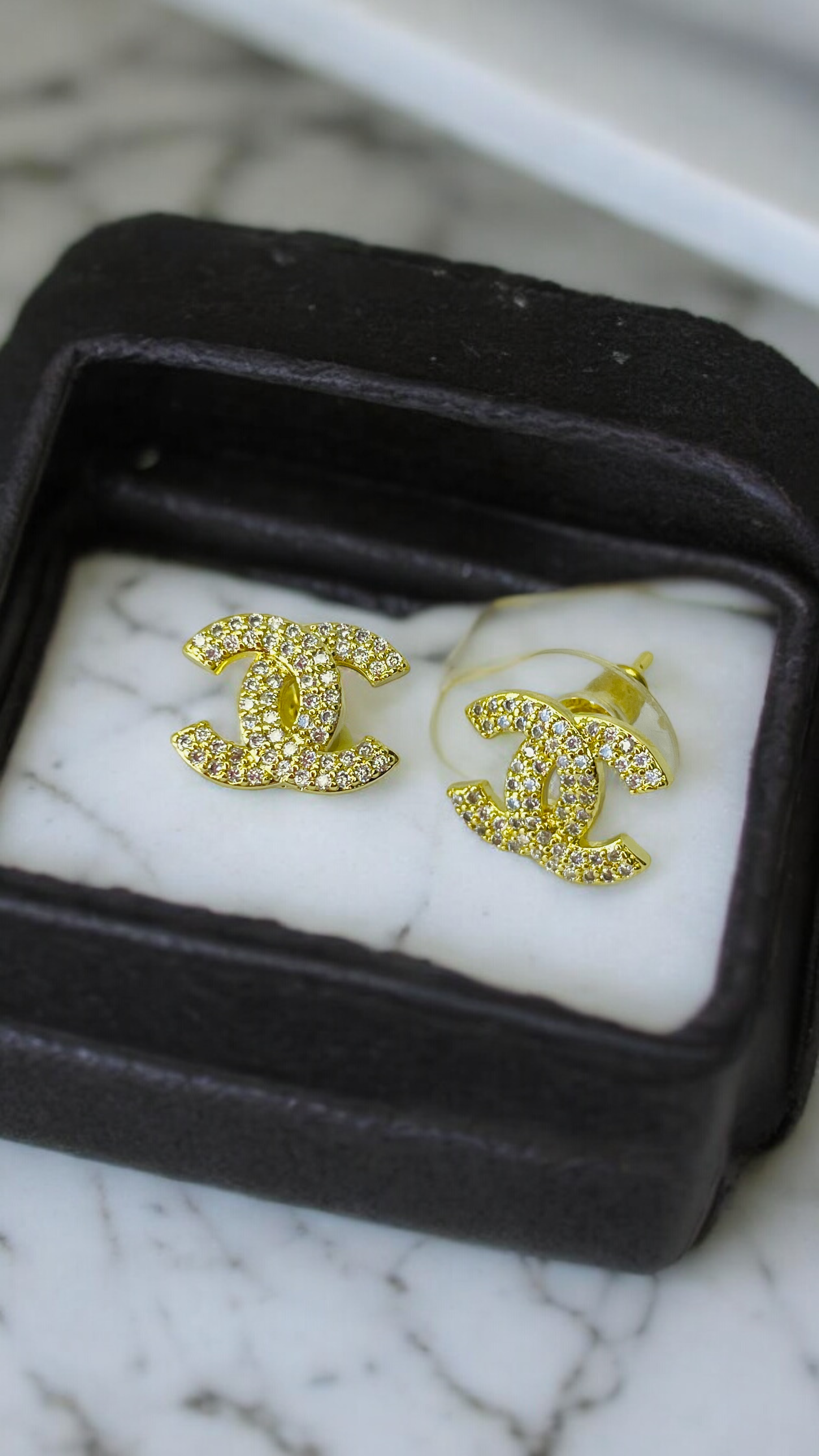 Chnl Marka Taşlı Küpe 