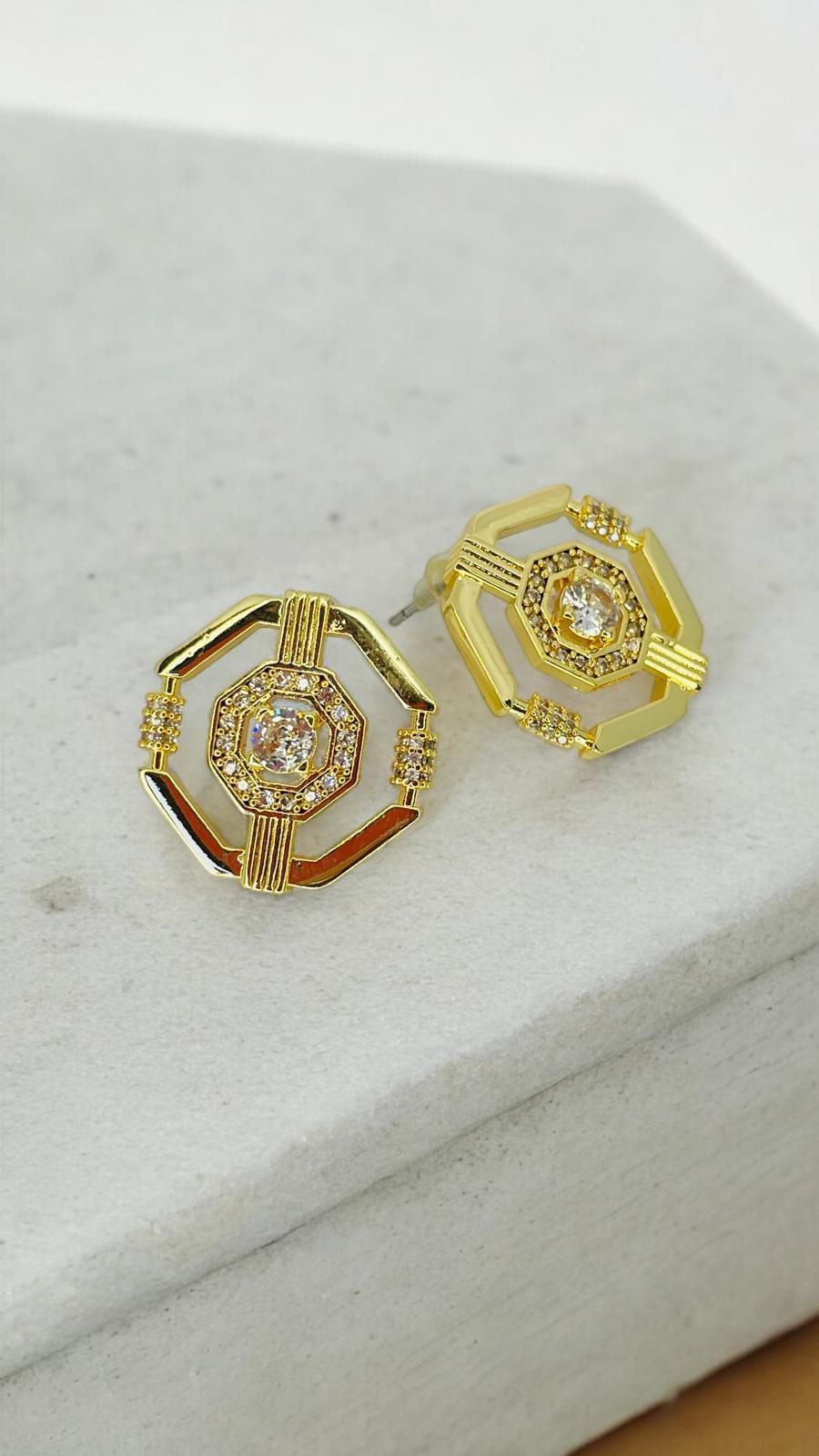 Çokgen Gold İğneli Küpe