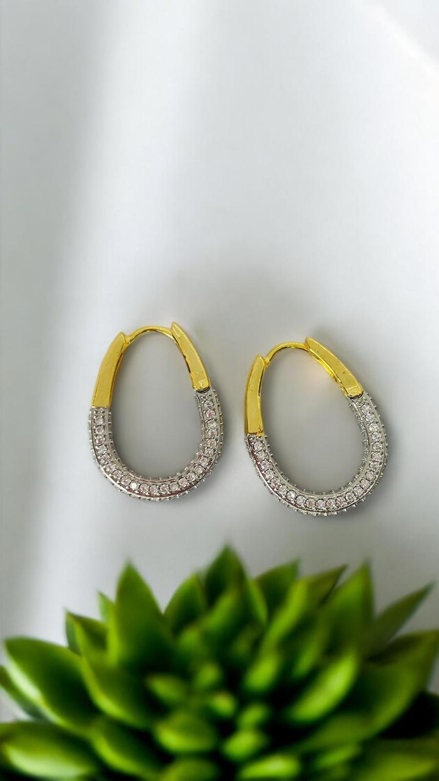 Full Taşlı Su Damlası Küpe