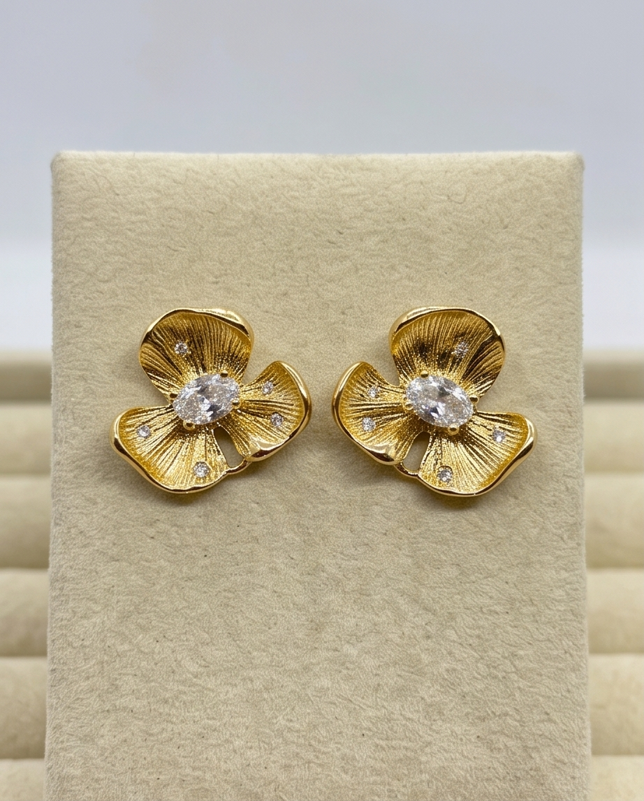 Gold Çiçek Küpe