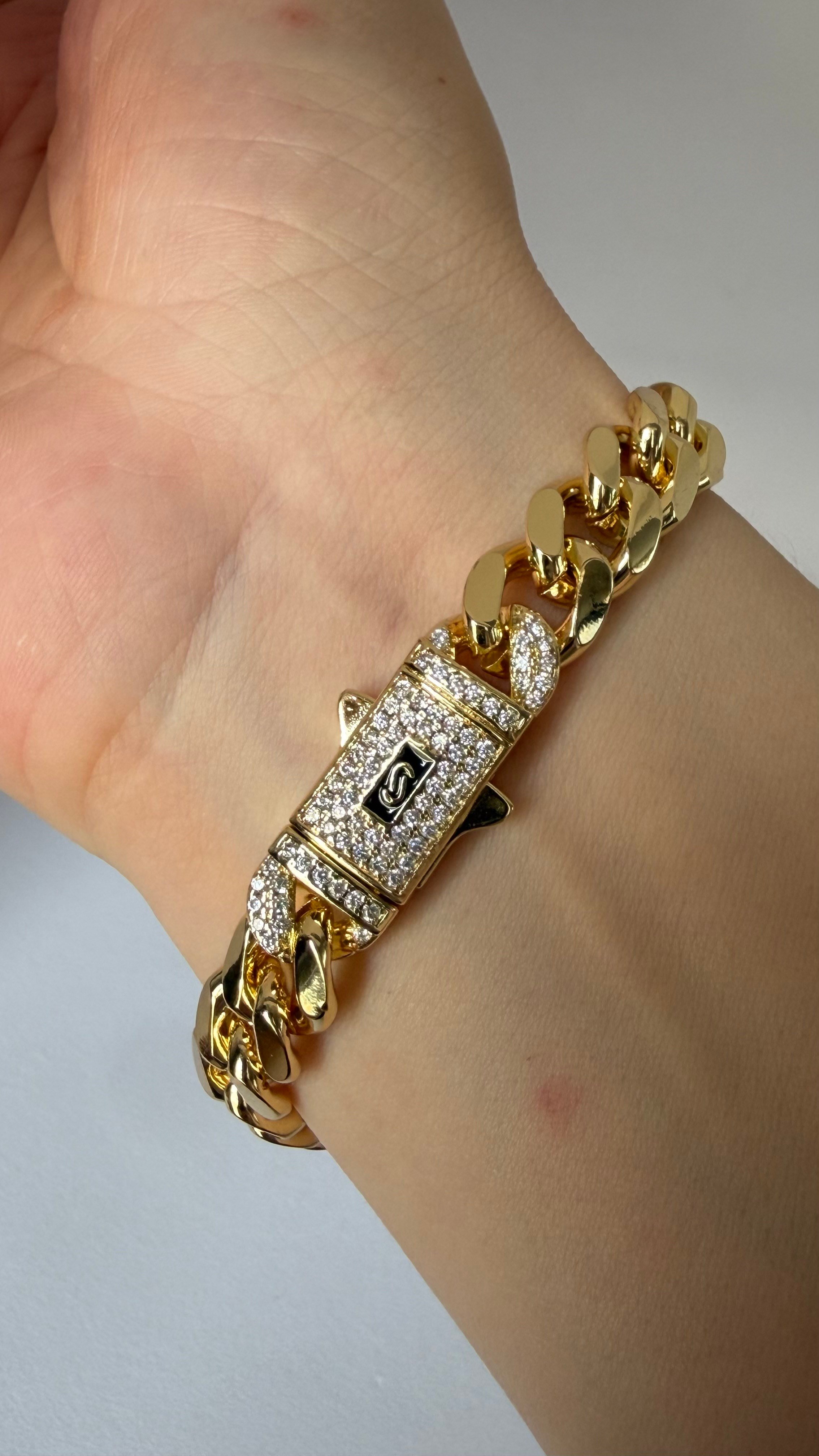 Gold Gurmet Sadece Kilit Full Taşlı bileklik