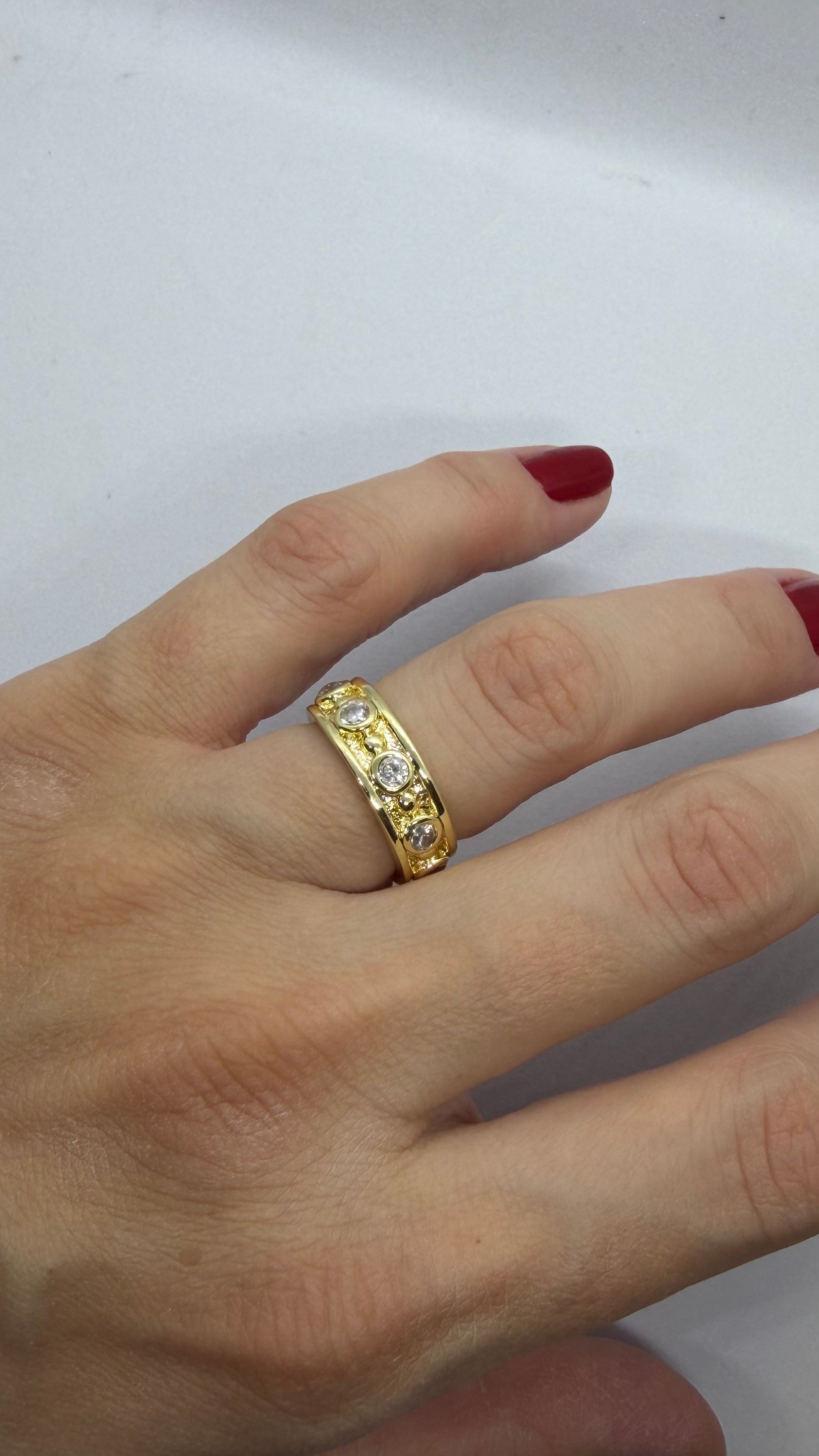 Gold Renk Mini Taşlı Ayarlanabilir Yüzük 