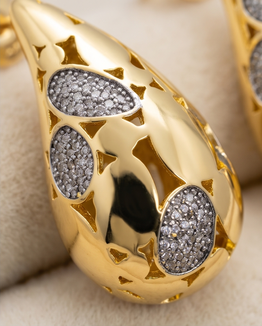 Gold Taşlı Damla Küpe