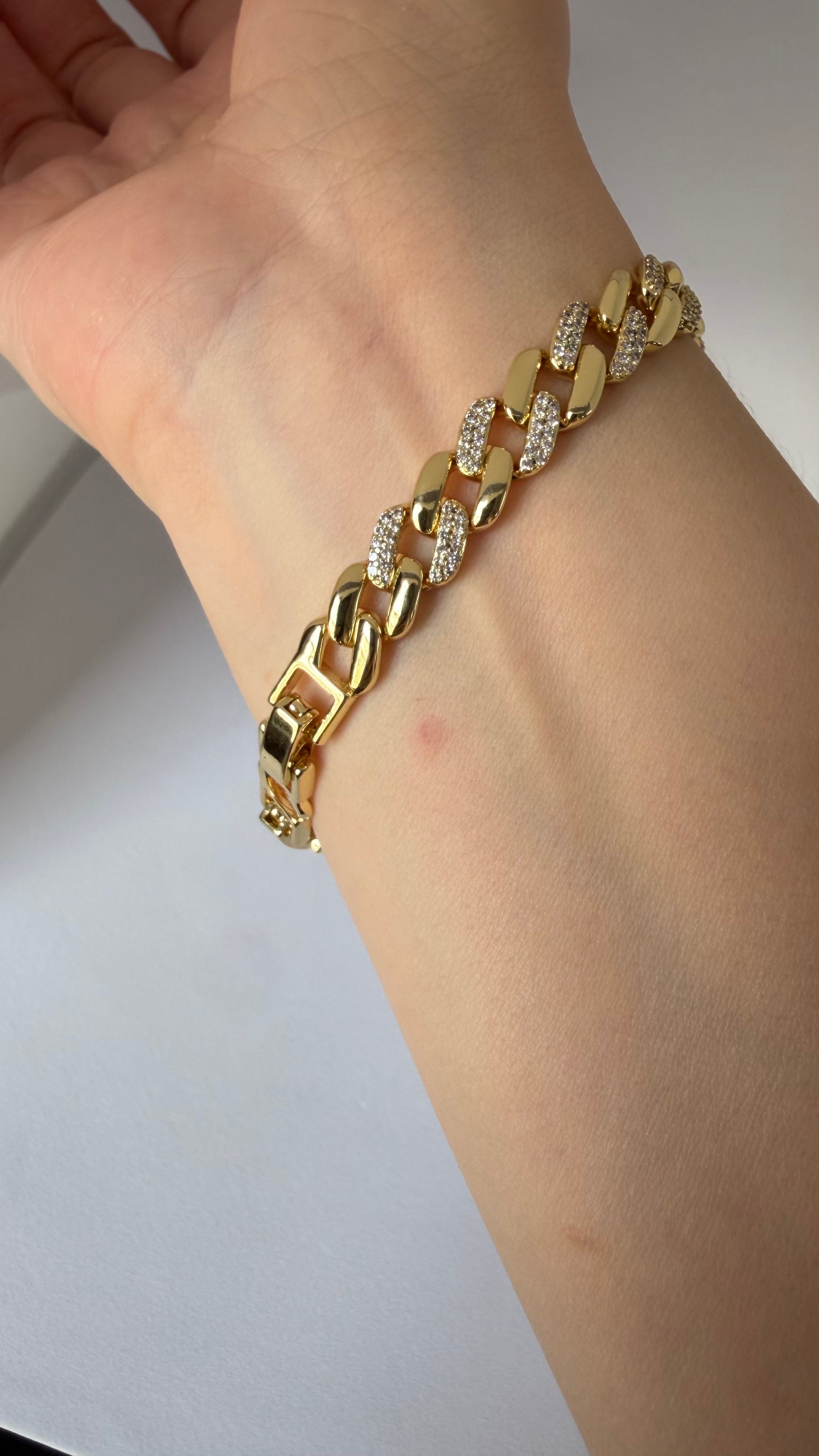 Gold Taşlı Gurmet Bileklik