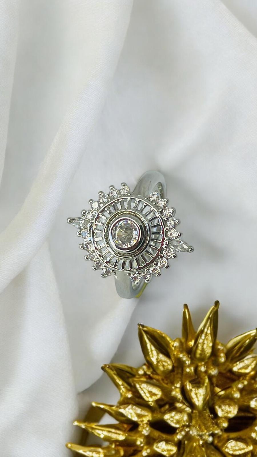 Güneş Desenli Ayarlanabilir Yüzük