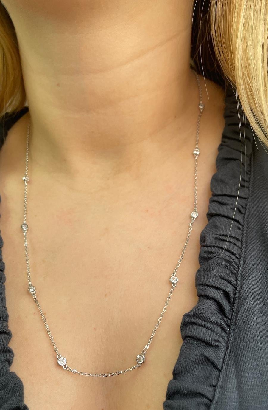 İthal Marka Mini Taş Detaylı Kolye