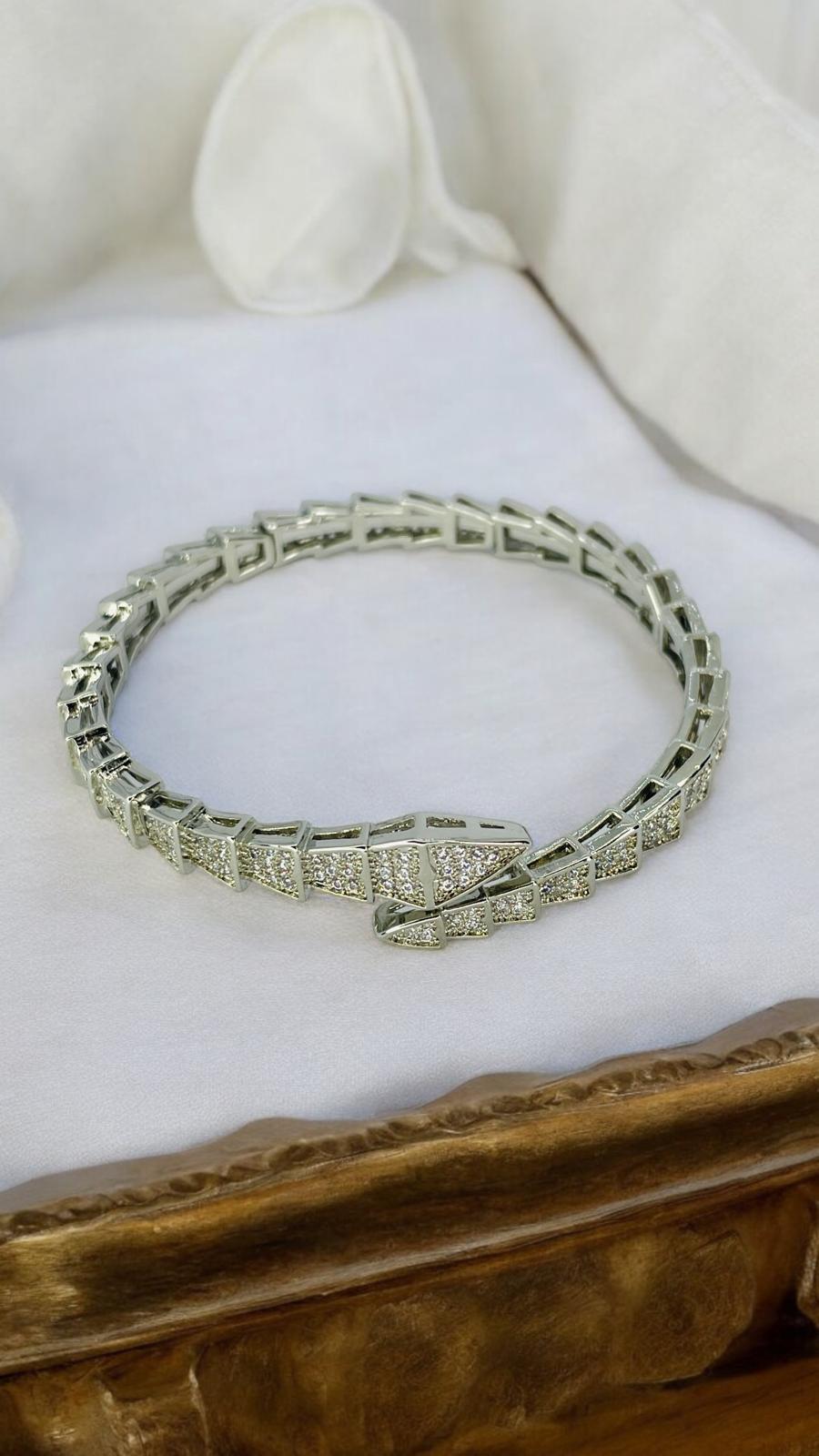 İthal Yılan Taşlı  Kelepçe