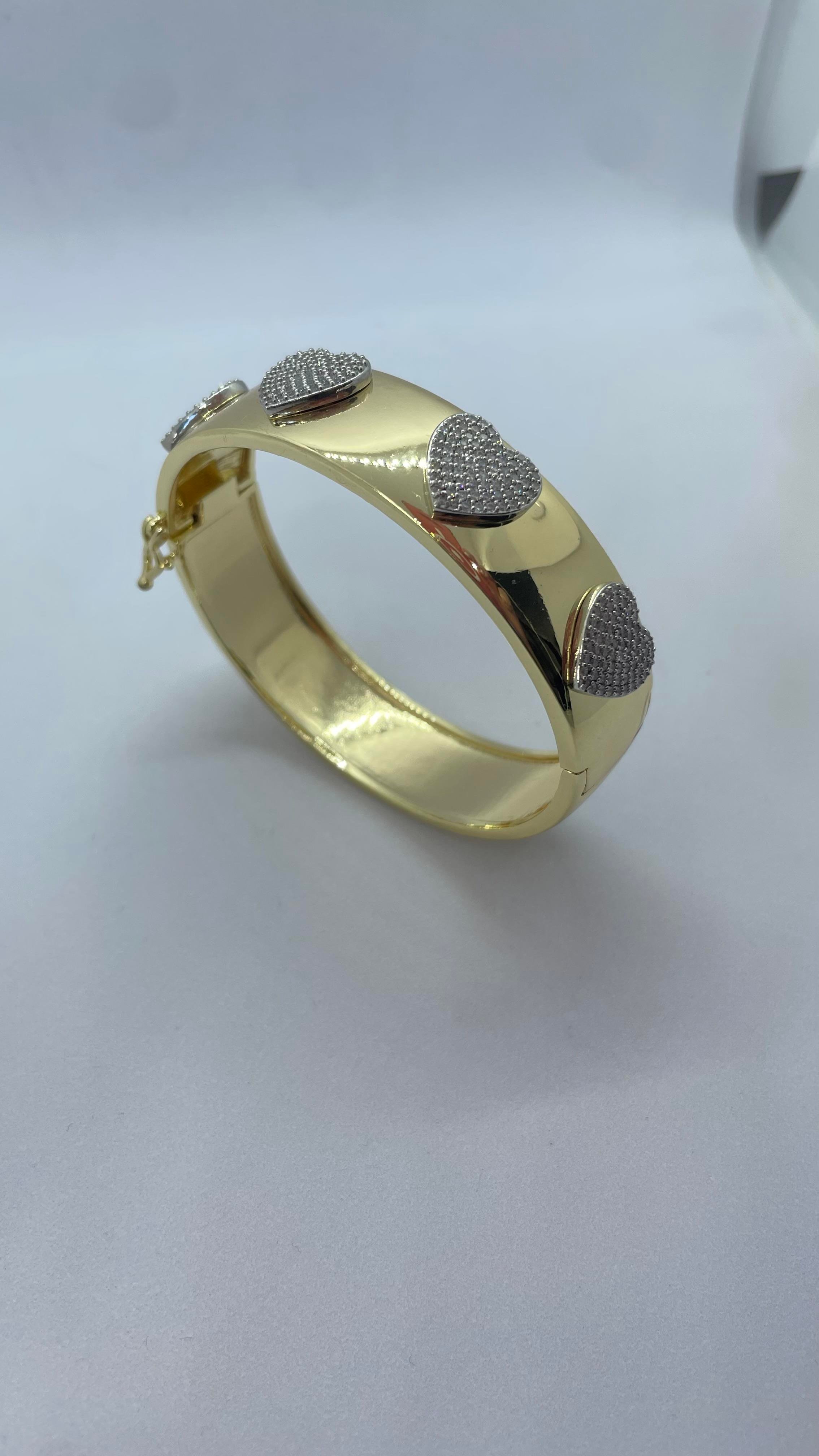 Kalp Detaylı gold kelepçe