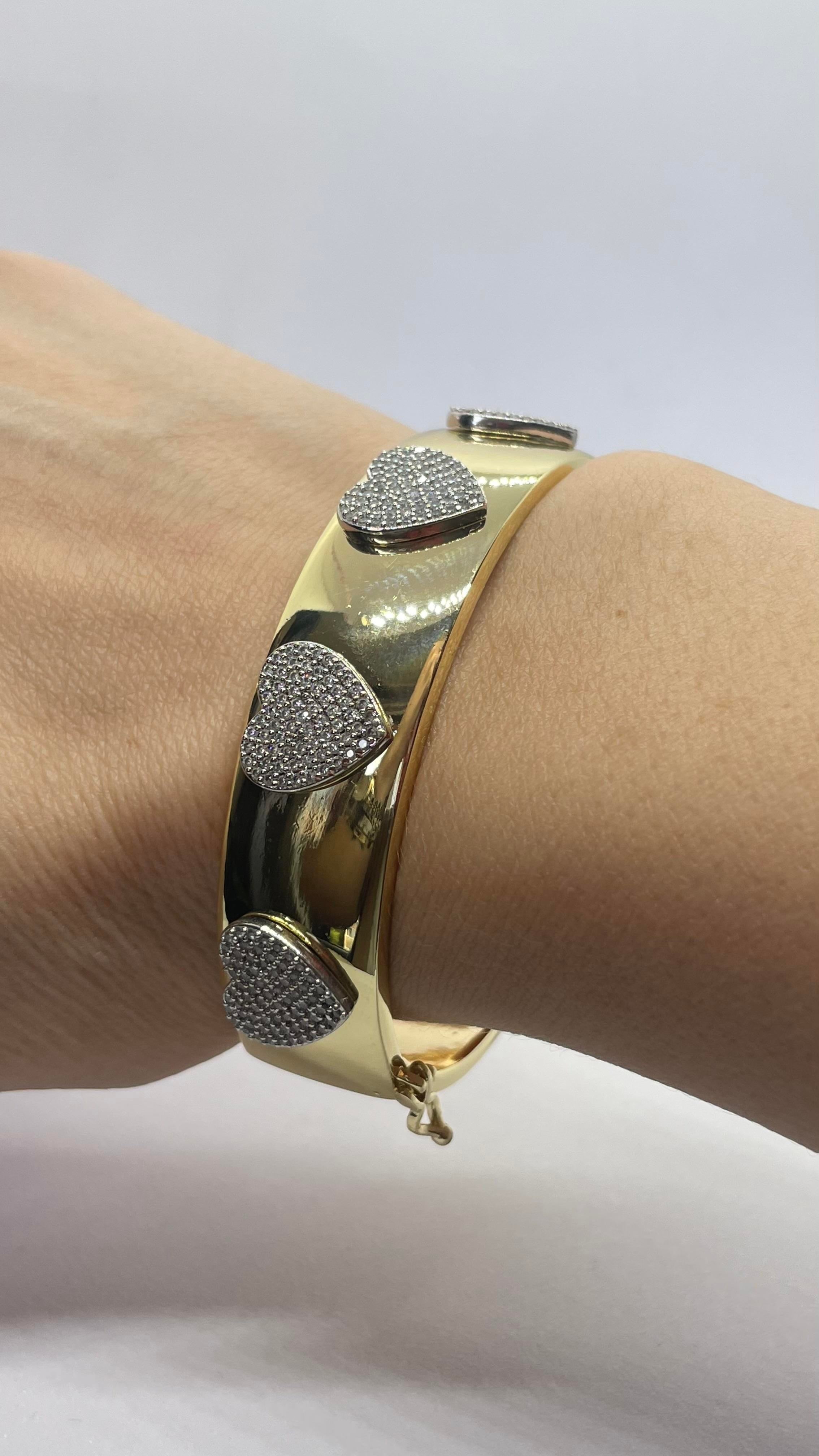 Kalp Detaylı gold kelepçe