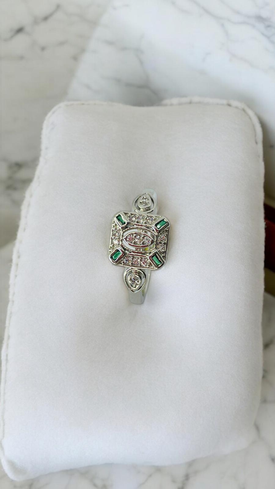 Kare Minimal Yeşil Taşlı Ayarlanabilir Yüzük