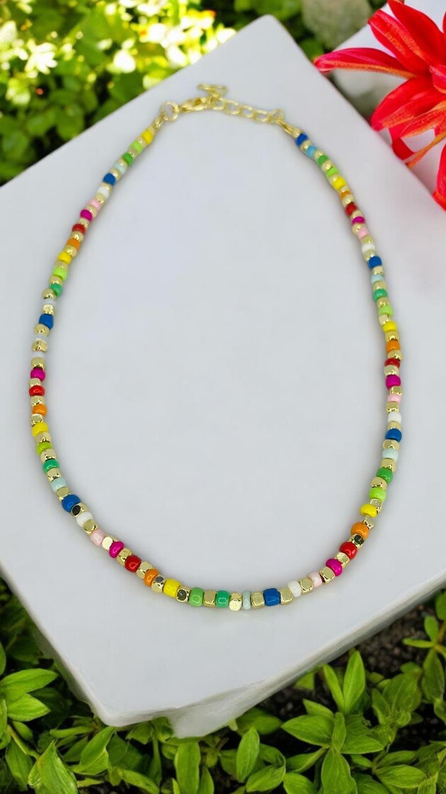 Kum Boncuklu Kolye Choker