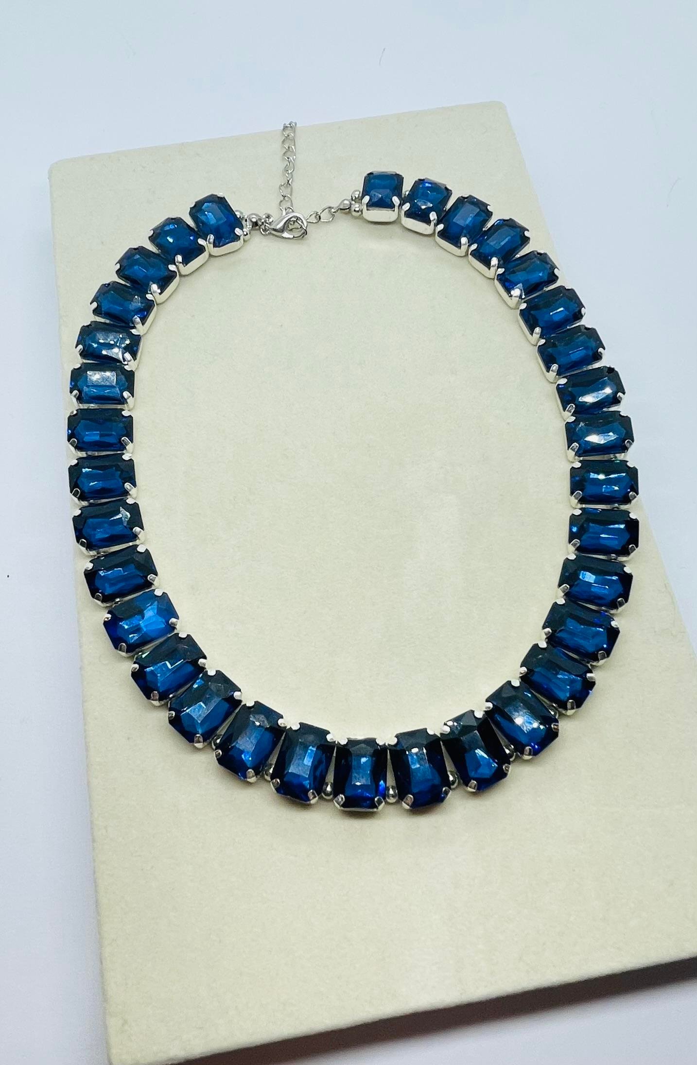 Lacivert Swa Taşlı Choker Kolye