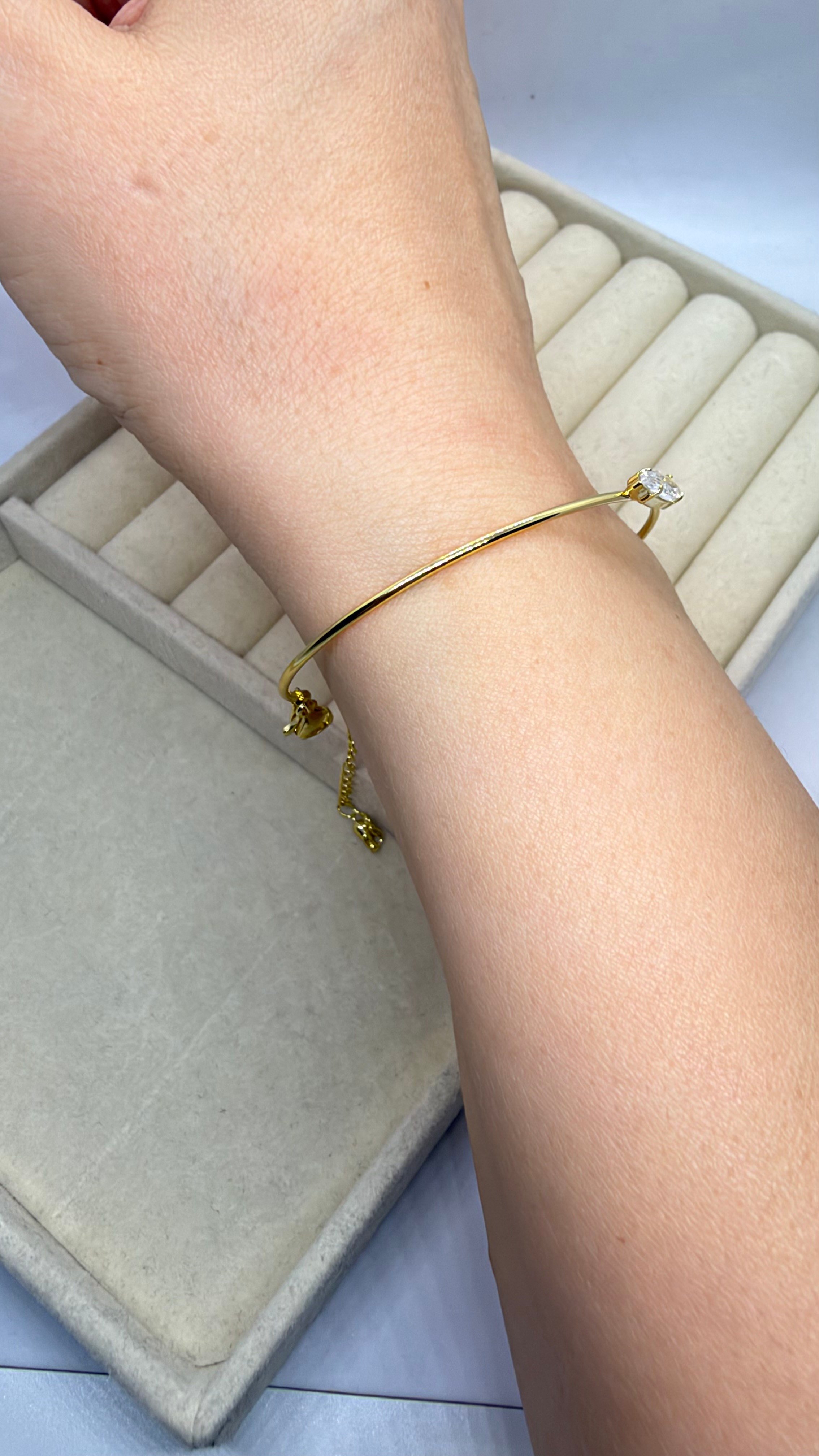 Markiz Kesim Taşlı İnce Gold Bileklik