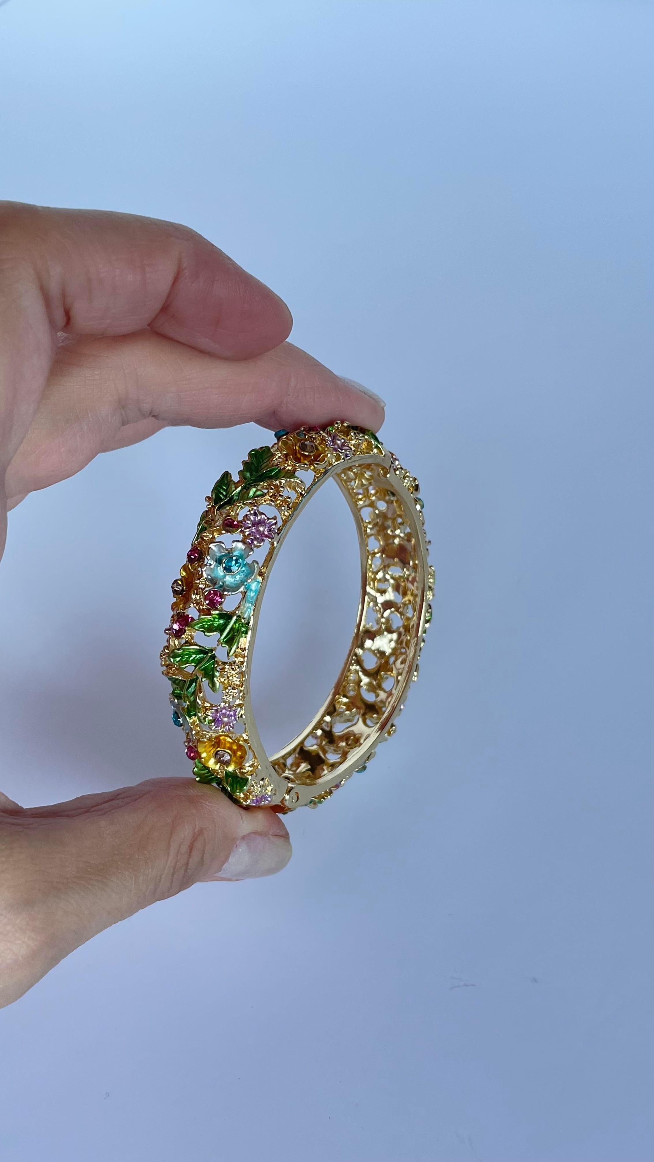 Mavi Çiçek Desenli Kelepçe Bileklik