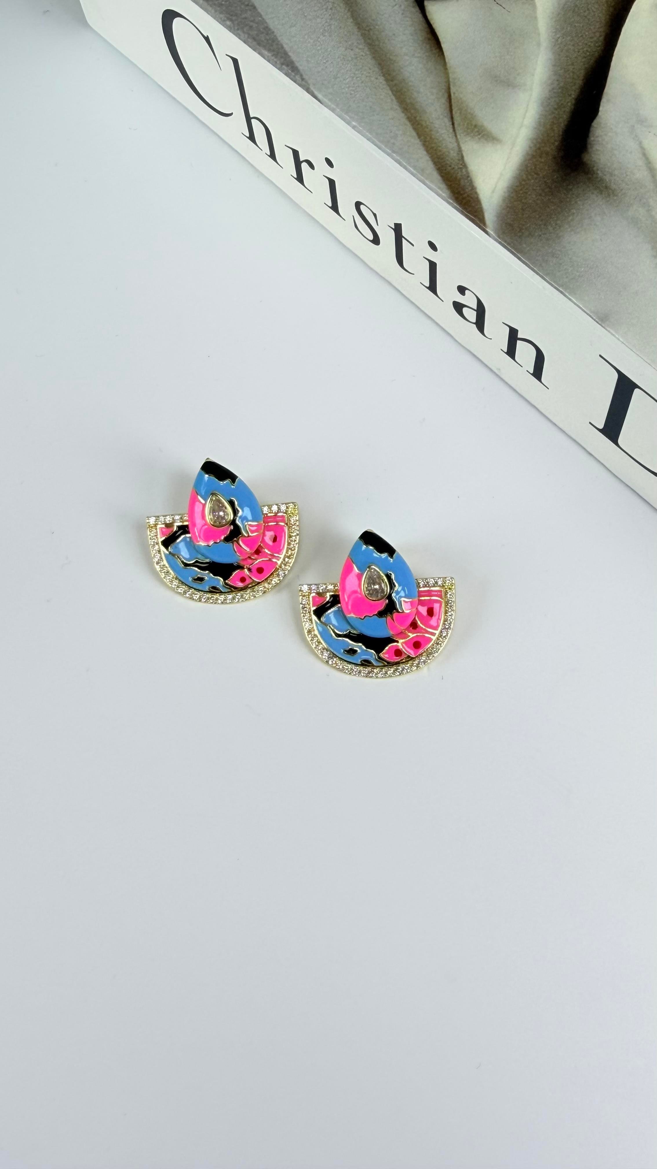 Mavi Pembe Çini Desenli Gold Küpe