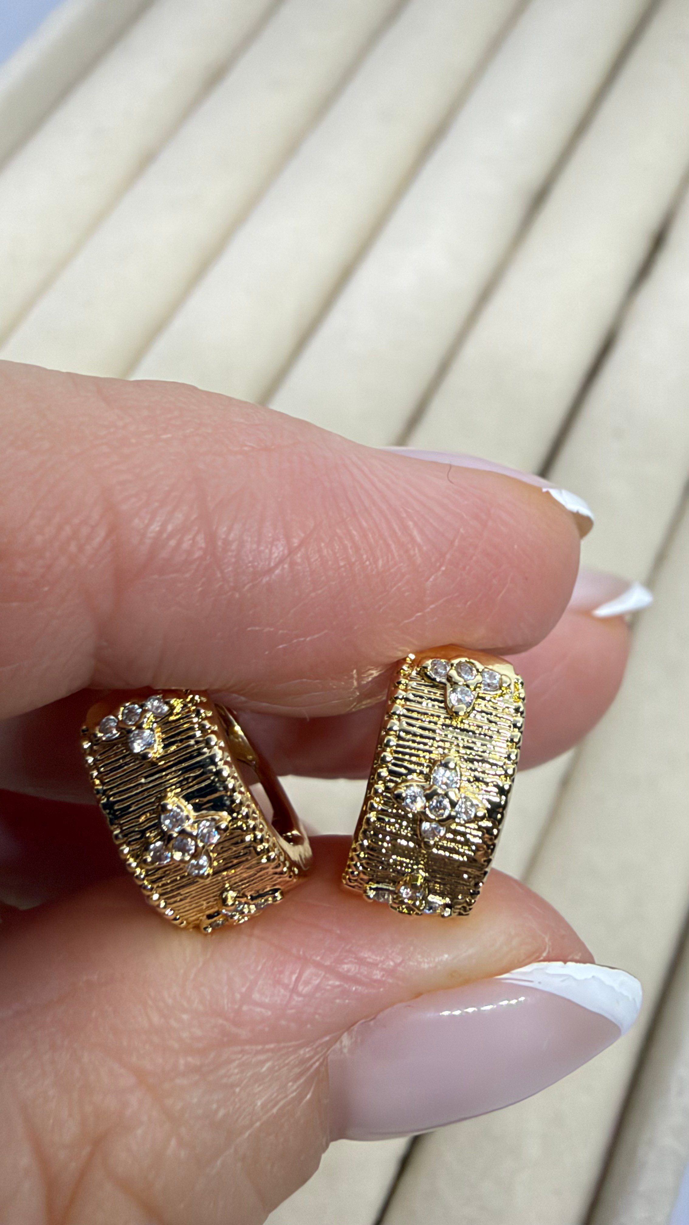 Mini Gold Halka Küpe