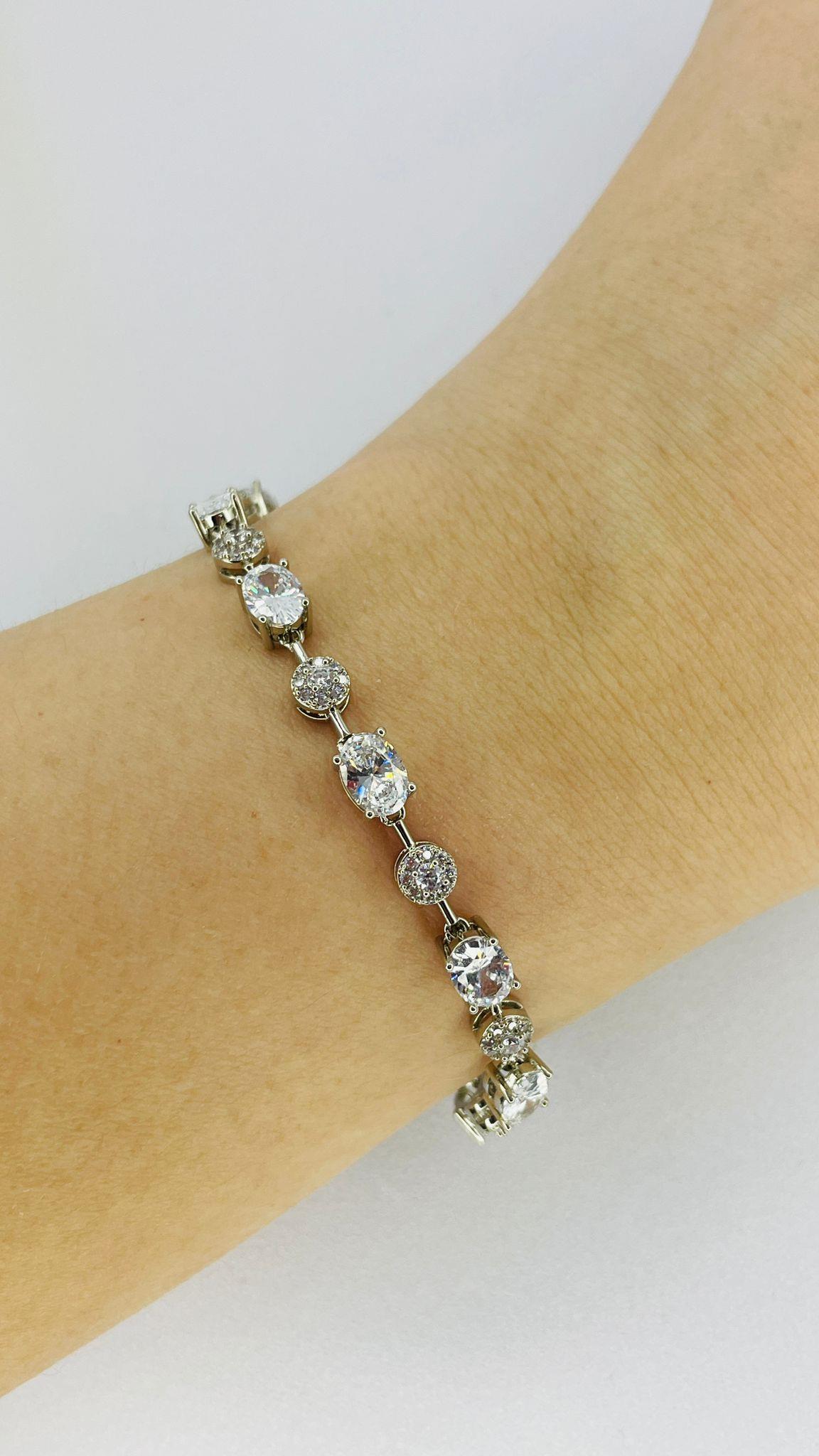 Oval Taşlı Bileklik