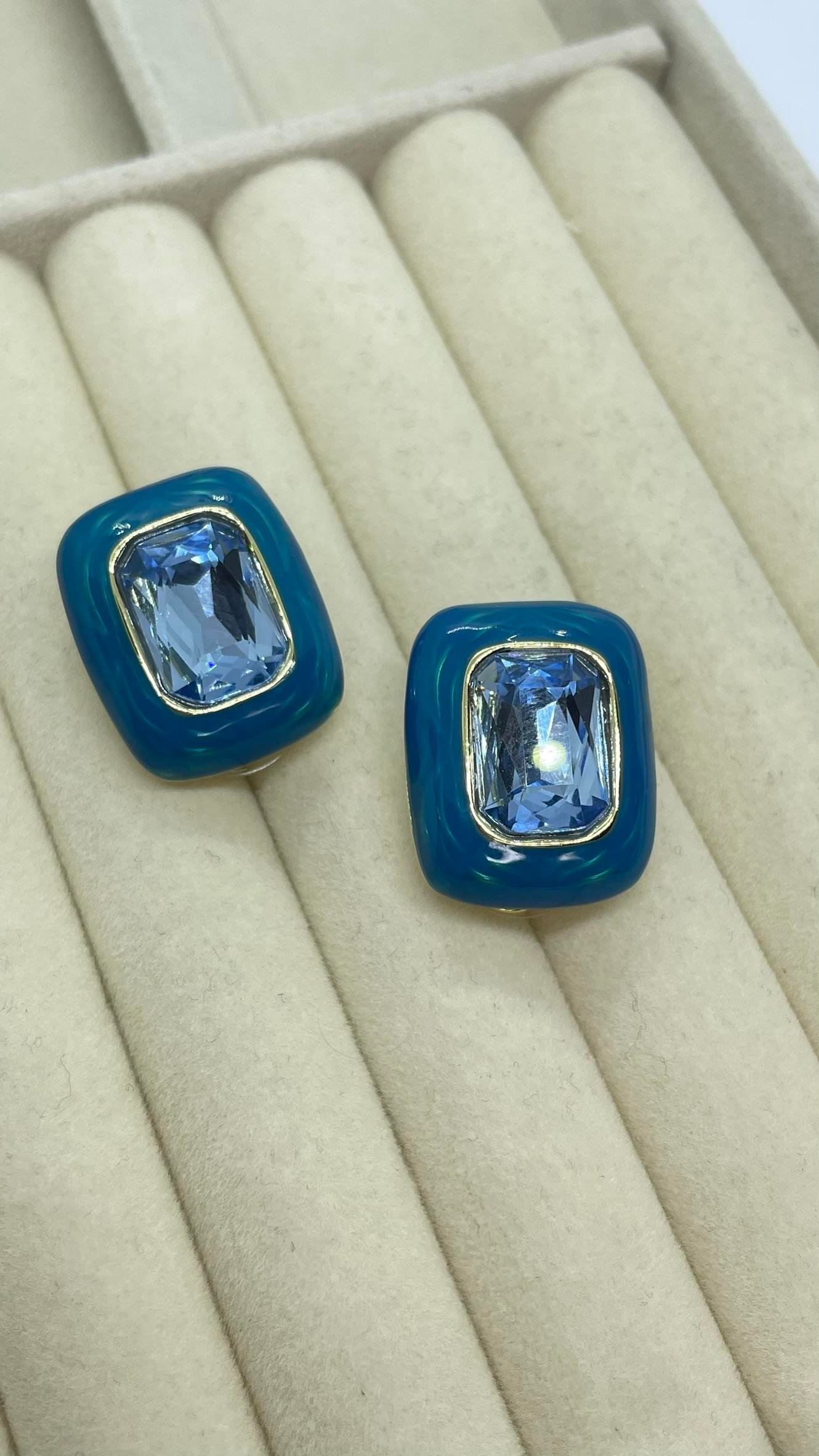 Premium Seri Lacivert Küpe