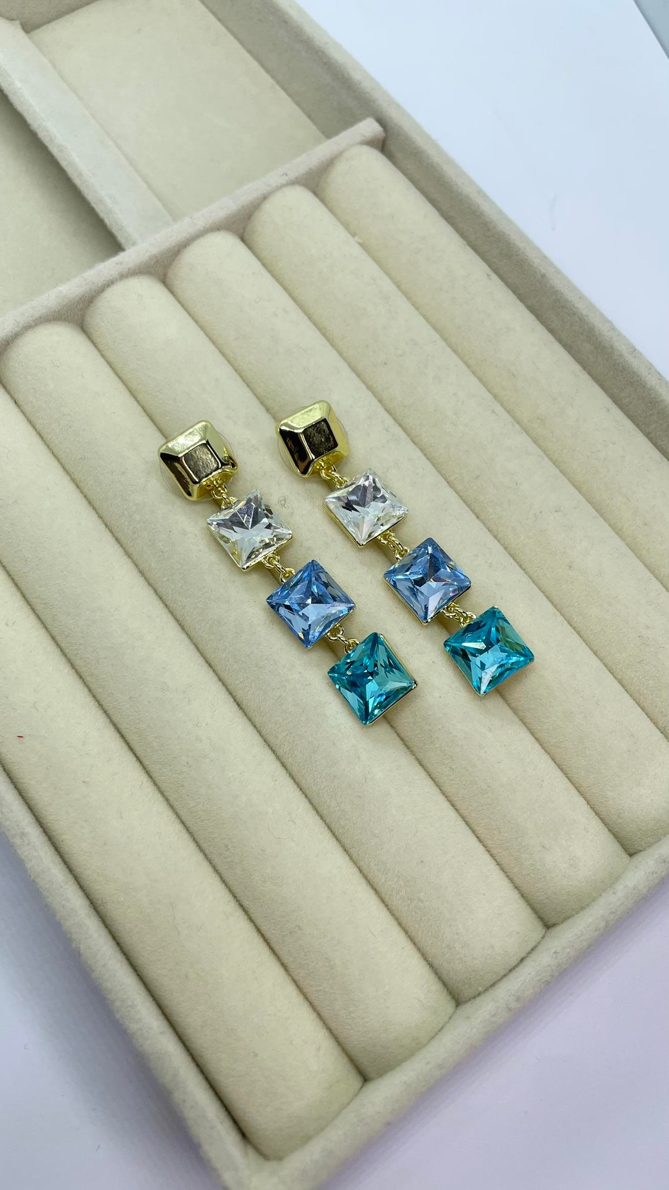 Premium Seri Mavi Taşlı Küpe