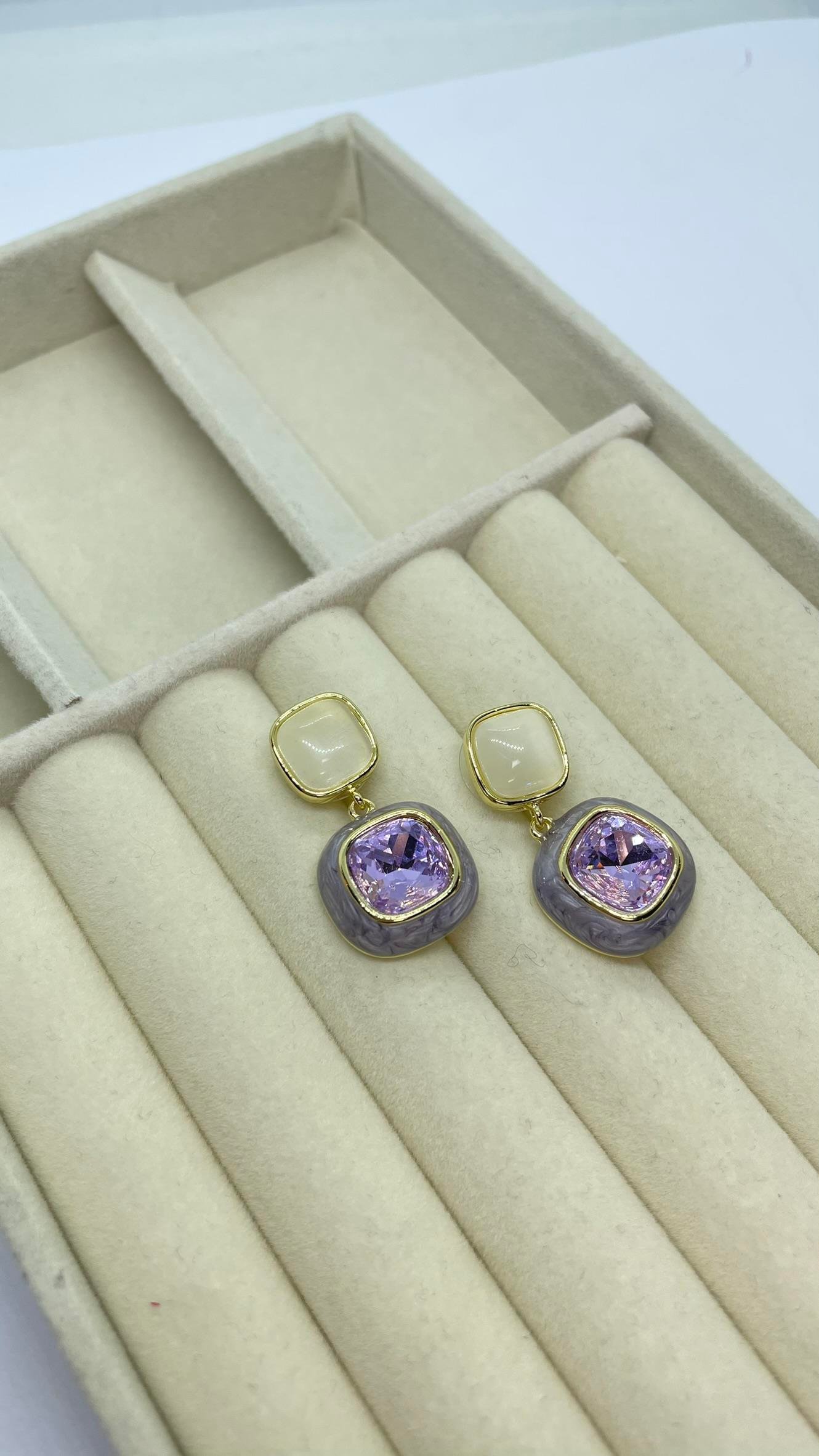 Premium Seri Mor Taşlı Küpe