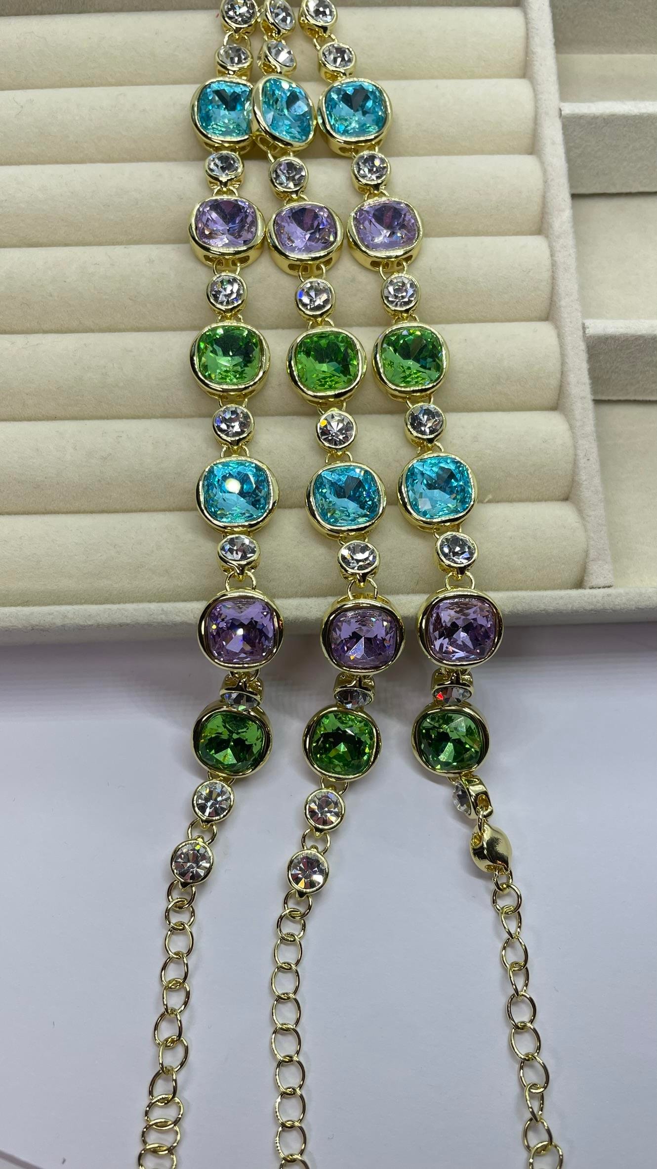 Premium Seri Mor, Yeşil Ve Mavi Taşlı Bileklik