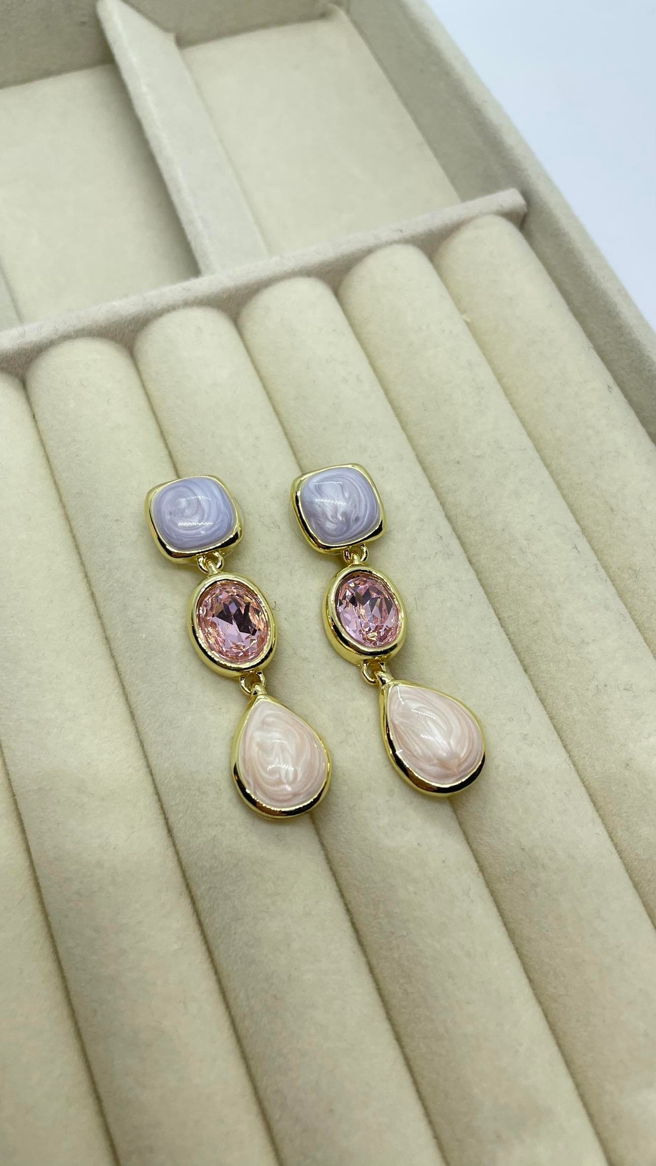 Premium Seri Pembe Taşlı Küpe