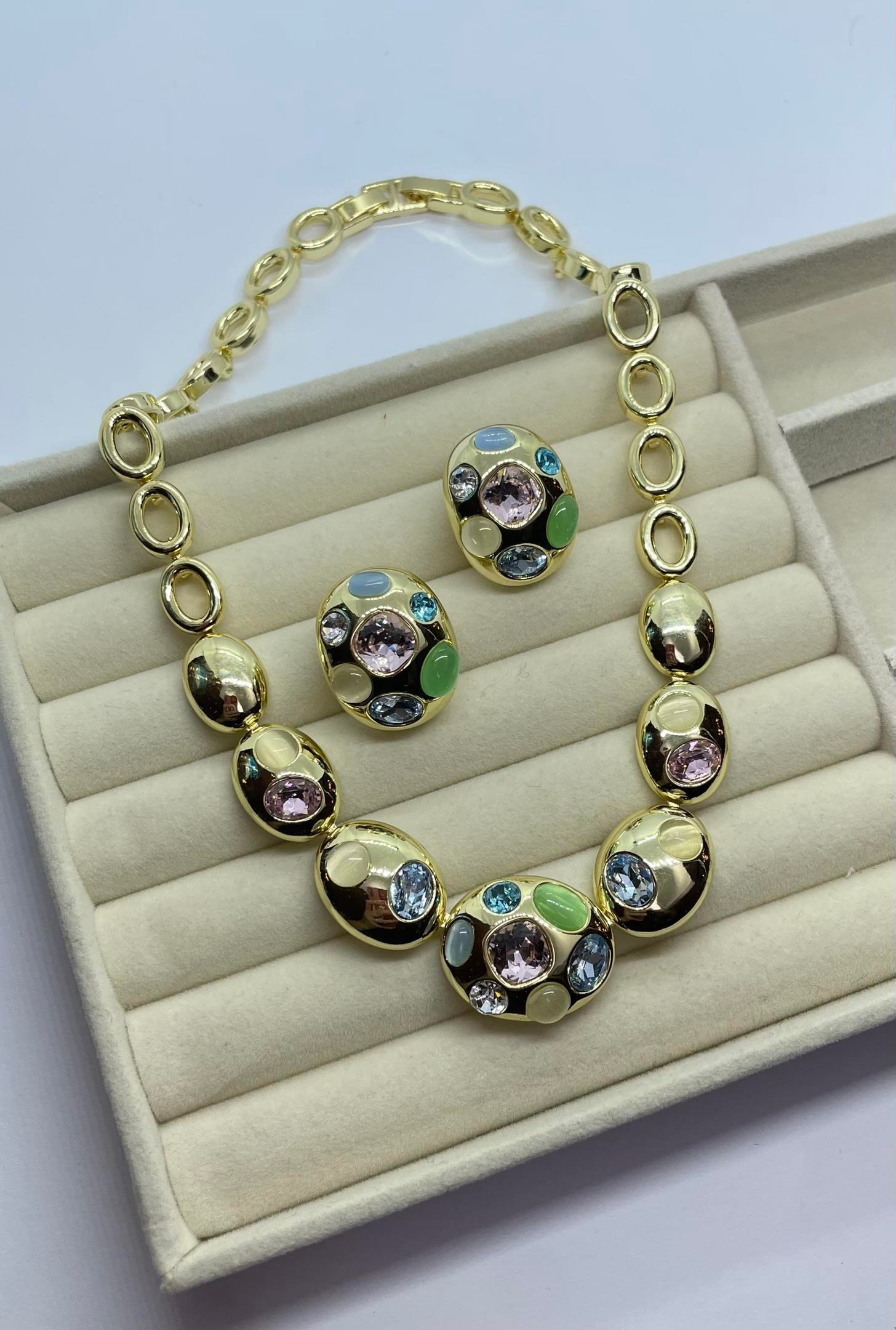 Premium Seri Taşlı Kolye