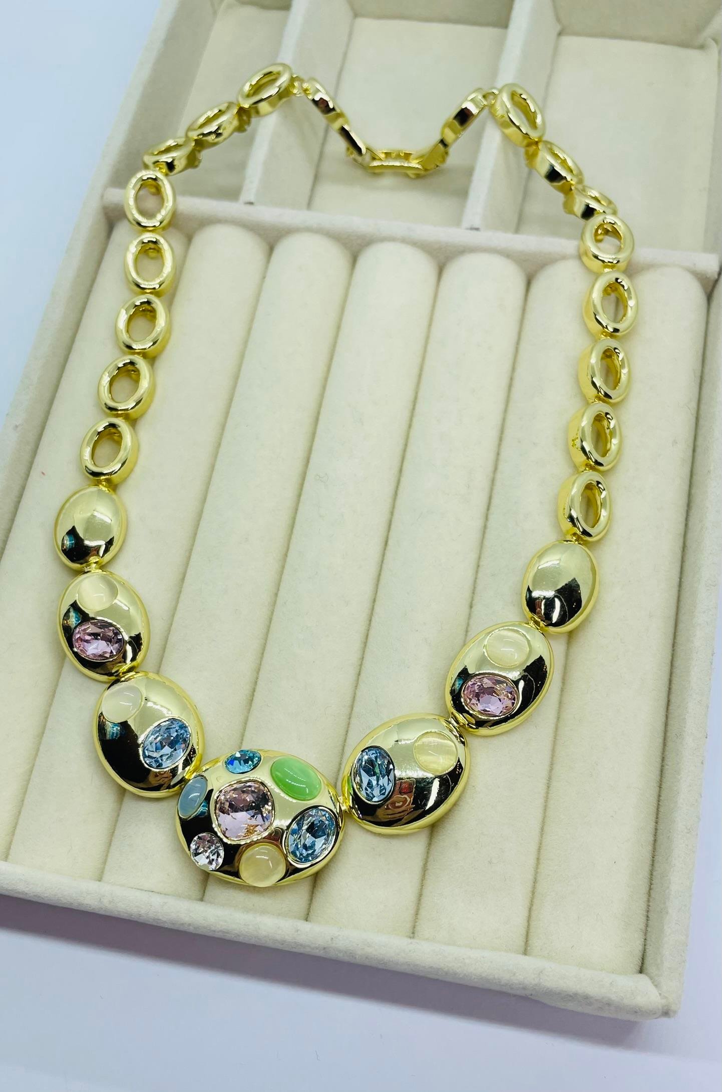 Premium Seri Taşlı Kolye