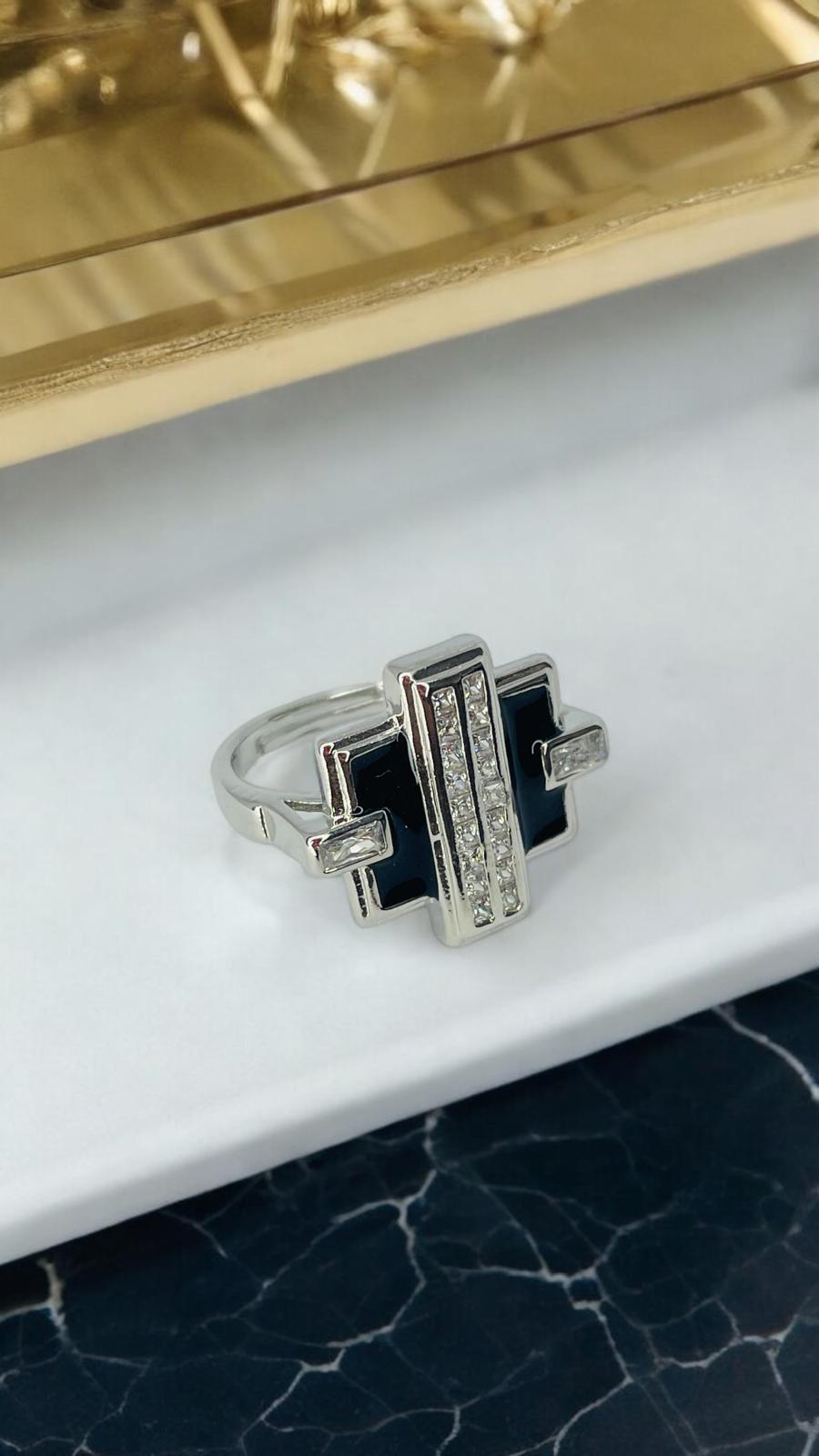 Siyah Mineli Taşlı Ayarlanabilir Yüzük