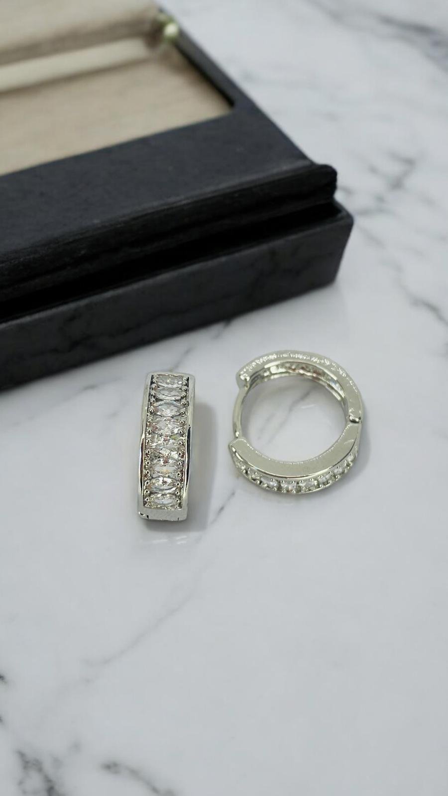 Taşlı Büyük Boy Halka Küpe 