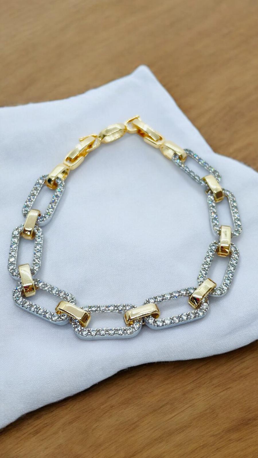 Taşlı Gold Bağlantılı Zincir Bileklik