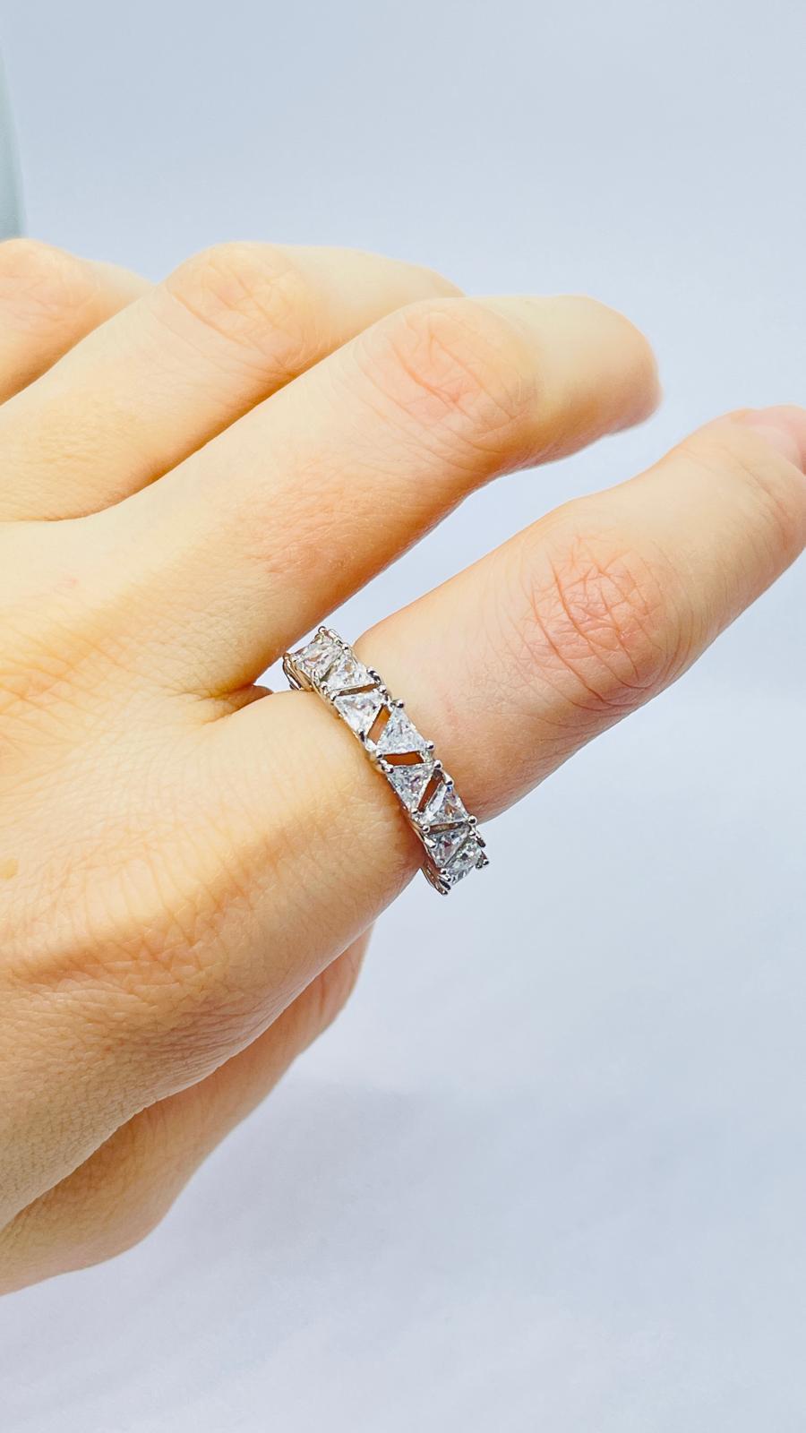 Üçgen Beyaz Taşlı Tamtur Numaralı Yüzük 