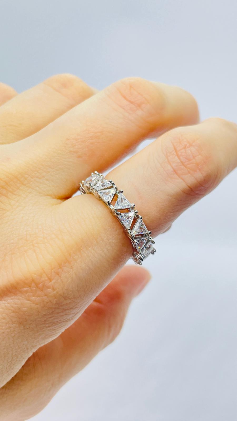 Üçgen Beyaz Taşlı Tamtur Numaralı Yüzük 