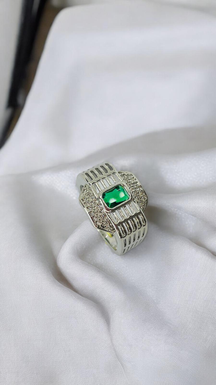 Yeşil Taşlı Dikdörtgen Ayarlanabilir Yüzük