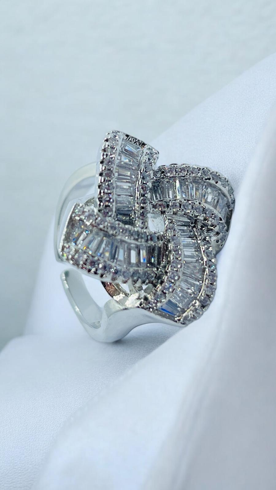 Yonca Baget Taşlı Ayarlanabilir Yüzük