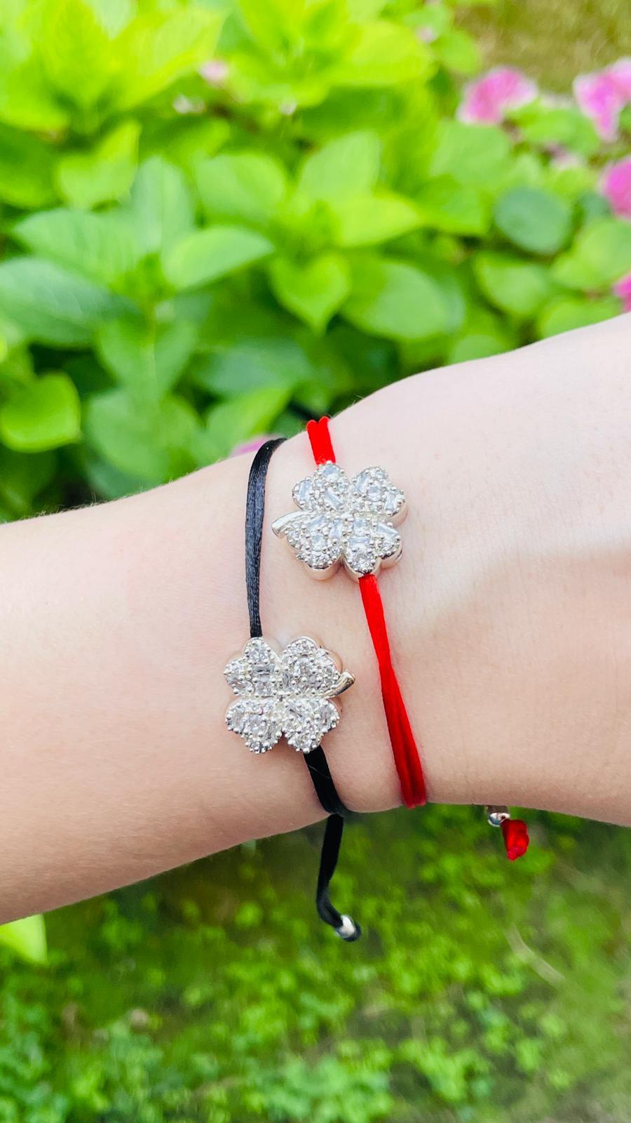 Yonca Taşlı İp Bileklik