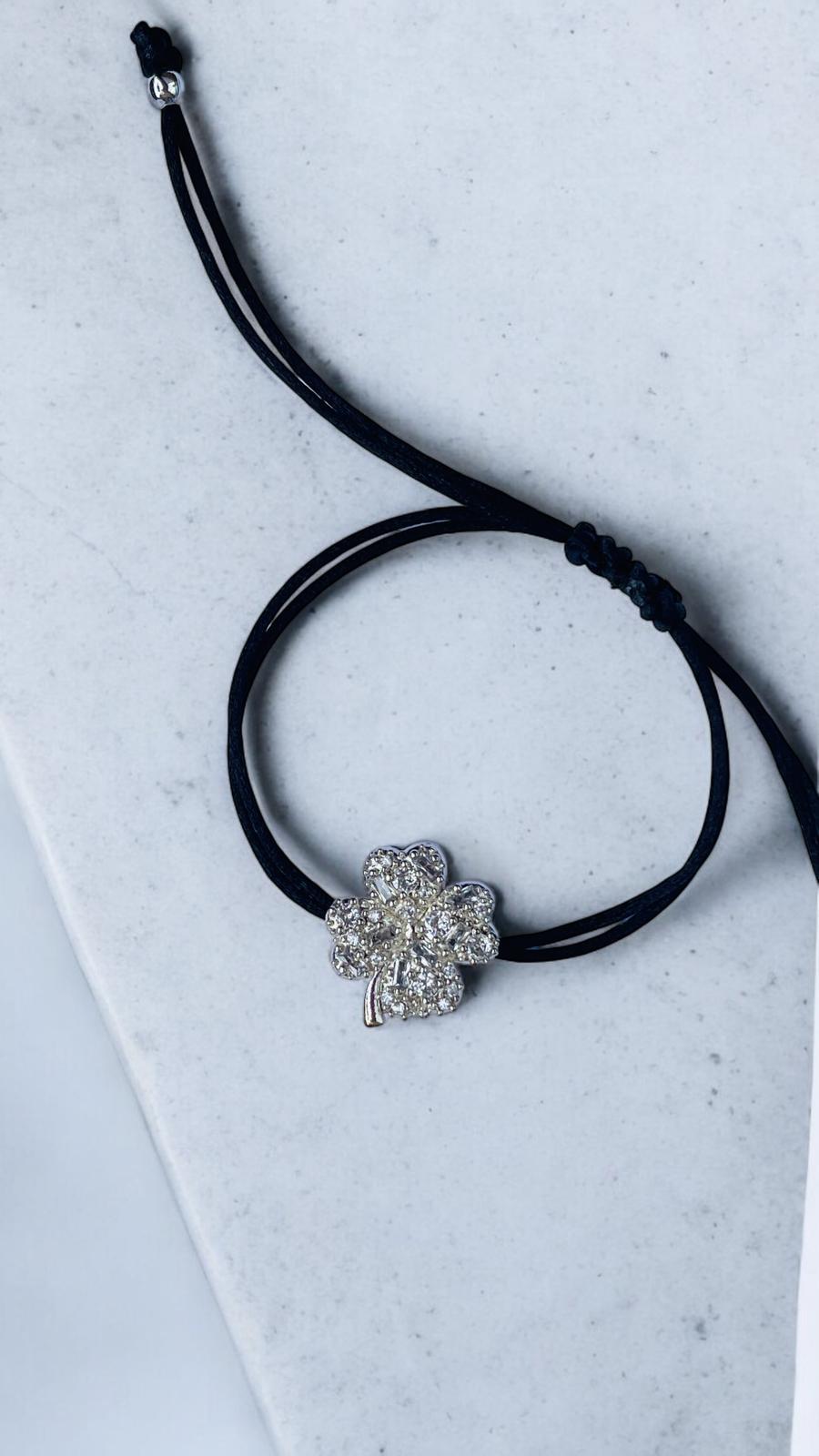 Yonca Taşlı İp Bileklik
